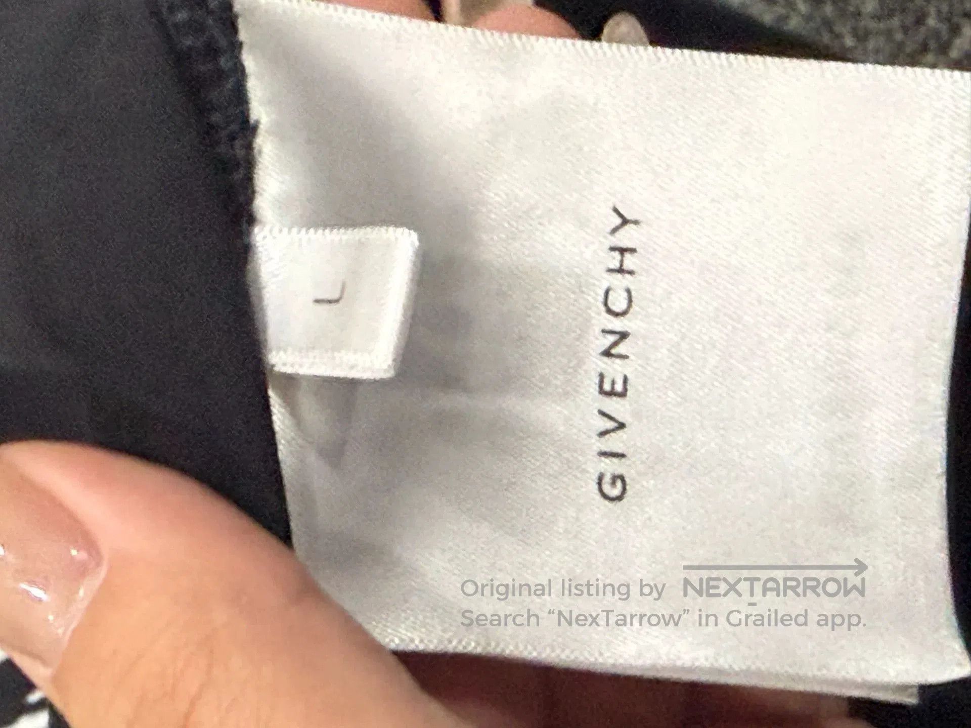 Givenchy Givenchy Black Short Sleeve T. Size US M / EU 48-50 / 2 - 4 Thumbnail