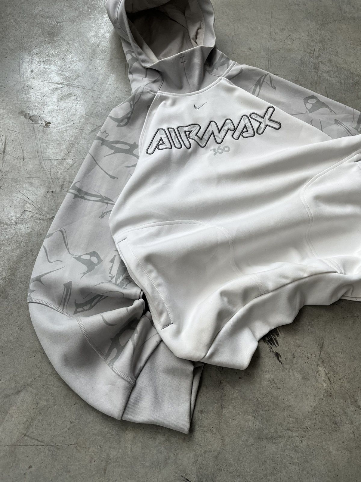 Nike Rare Nike Air Max 360 Baggy Hoodie Y2K 00s Size US L / EU 52-54 / 3 - 5 Thumbnail