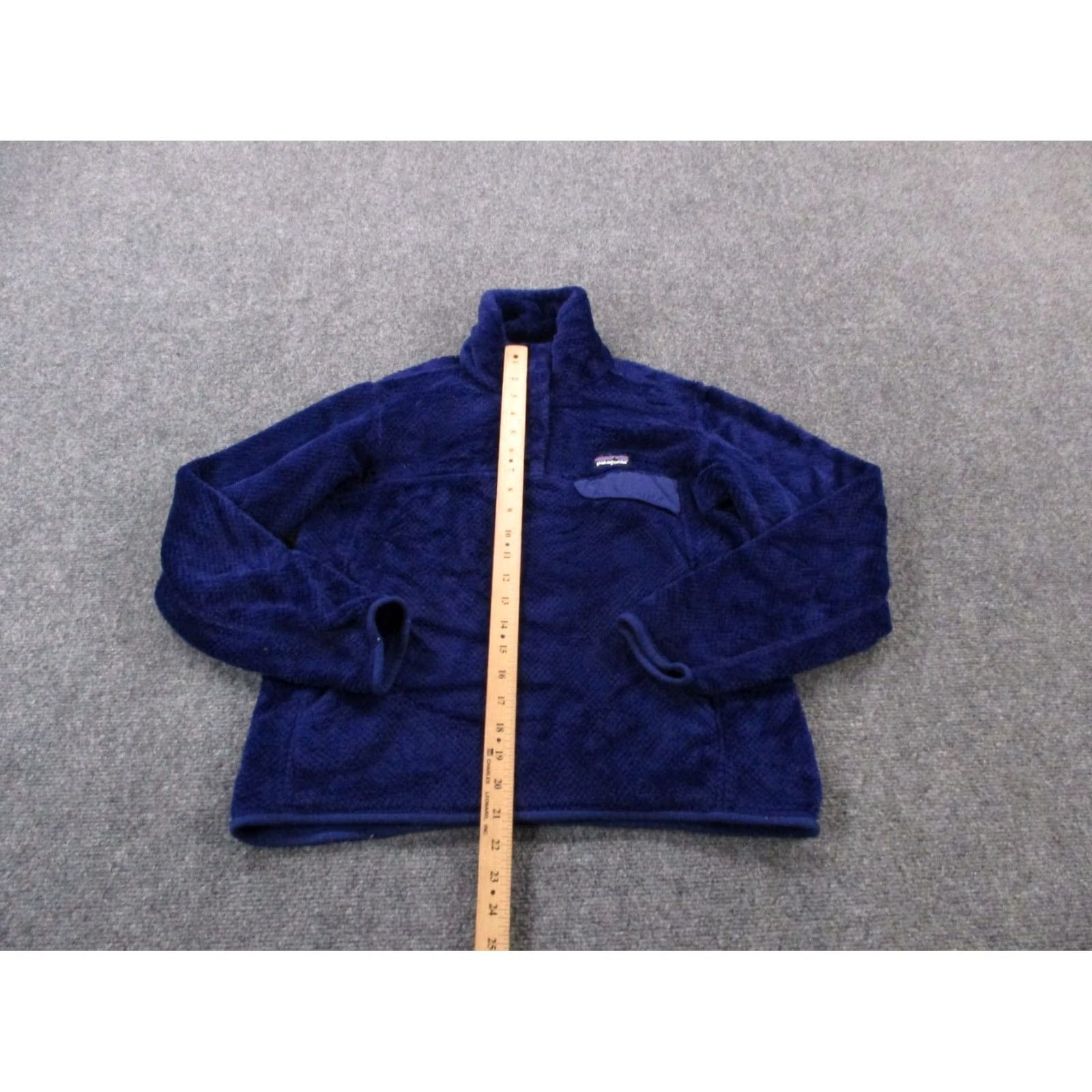Patagonia Keywords: "Patagonia," "Jacket," "Women," "S," "Blue," "Polartec," "Outdoor," "Hiking," and "Camping" are all present relevant Size S / US 4 / IT 40 - 3 Thumbnail