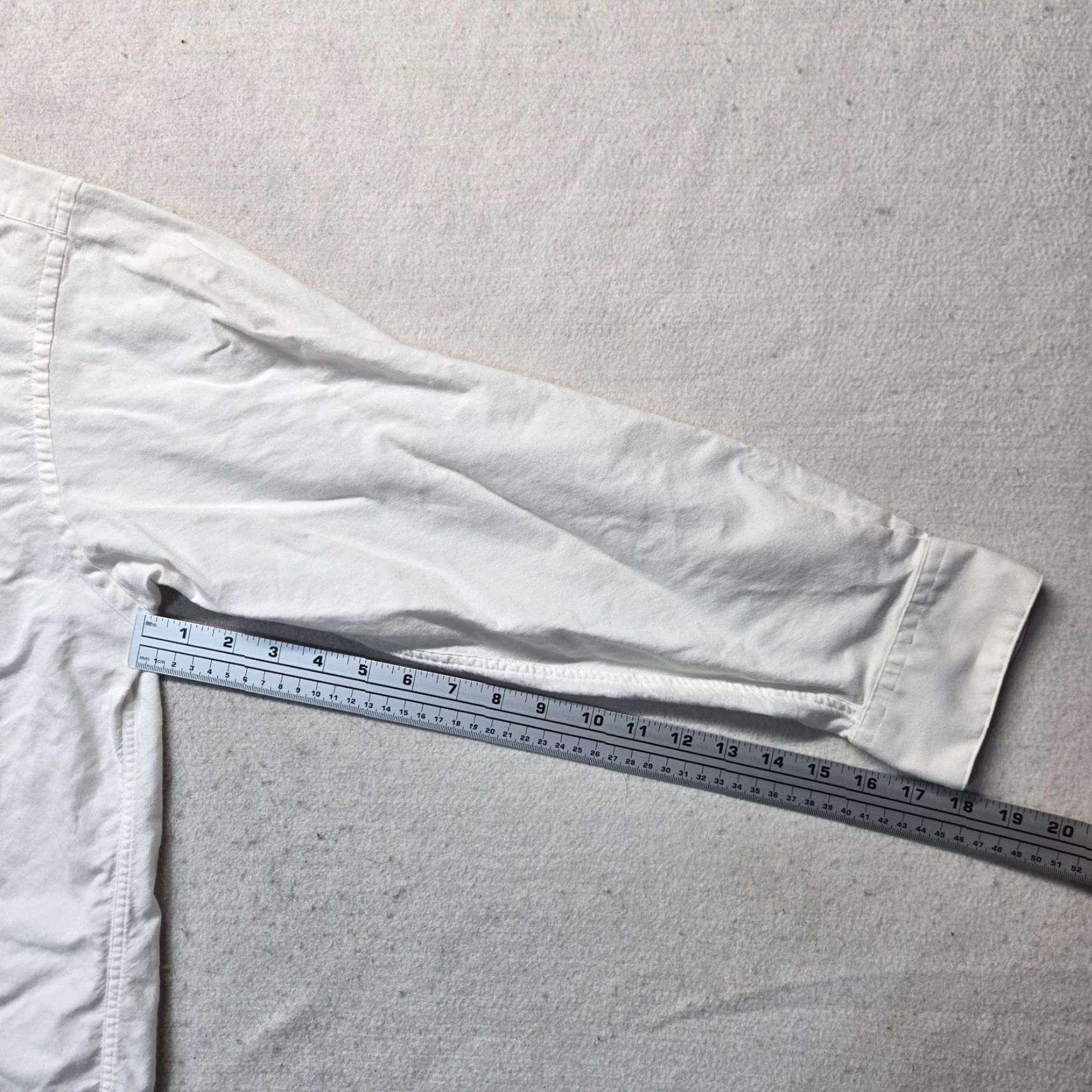 Enro ENRO Solid White Classic Button-Up Dress Shirt Long Sleeve Mens 16.5 32-33 Color: White Size: 16.5 Material: 100% Cotton Brand: ENRO Size 42R - 5 Thumbnail