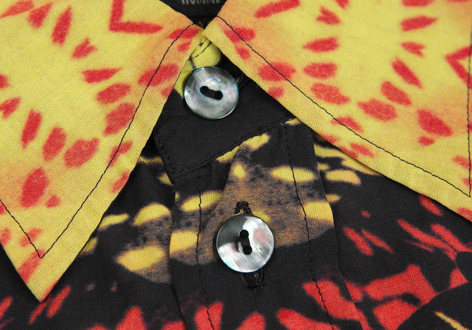 Jean Paul Gaultier Rayon Butterfly Graphic Shirt in Black Yellow Red Size US M / EU 48-50 / 2 - 6 Thumbnail