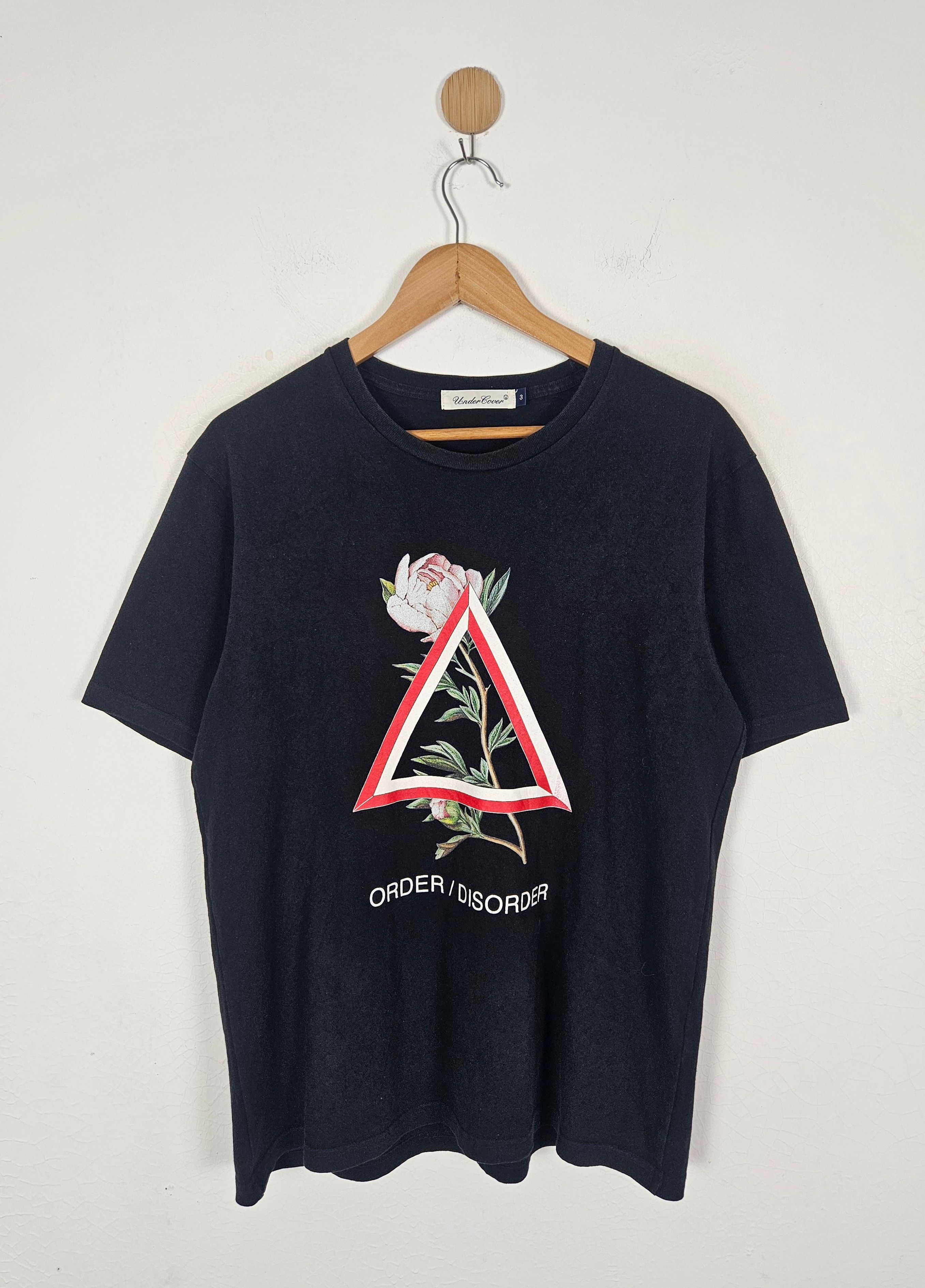 Undercover Order Disorder Triangle tee shirt