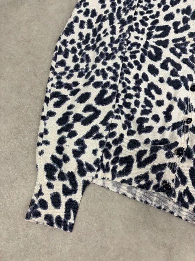 Roberto Cavalli 2000s Roberto Cavalli White & Navy Silk Leopard Cardigan Size S / US 4 / IT 40 - 8 Thumbnail