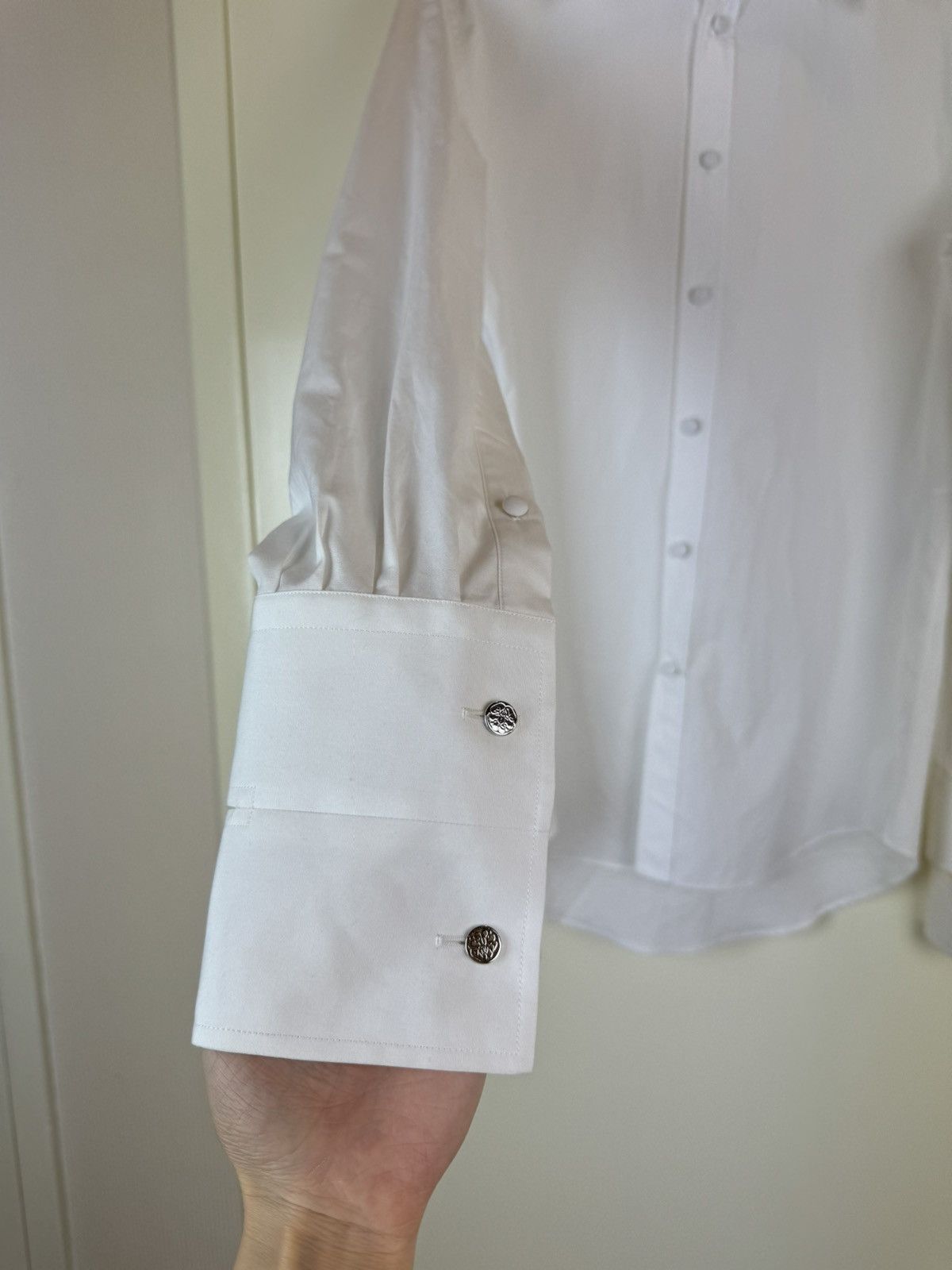Alexander McQueen Alexander McQueen white poplin cotton classic shirt logo Size US S / EU 44-46 / 1 - 7 Thumbnail