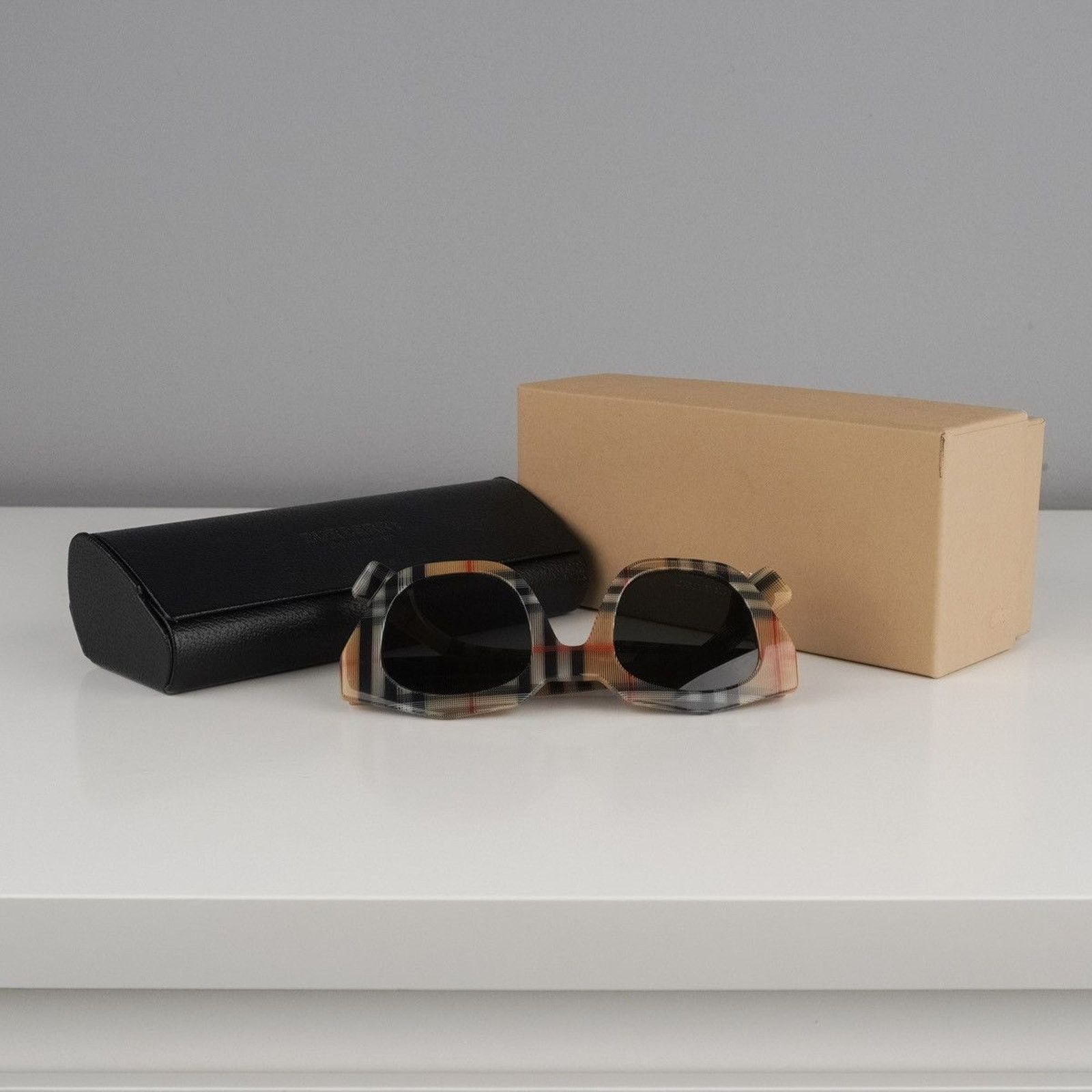 Burberry Iconic burberry check monogram transparent sunglasses Size ONE SIZE - 7 Thumbnail