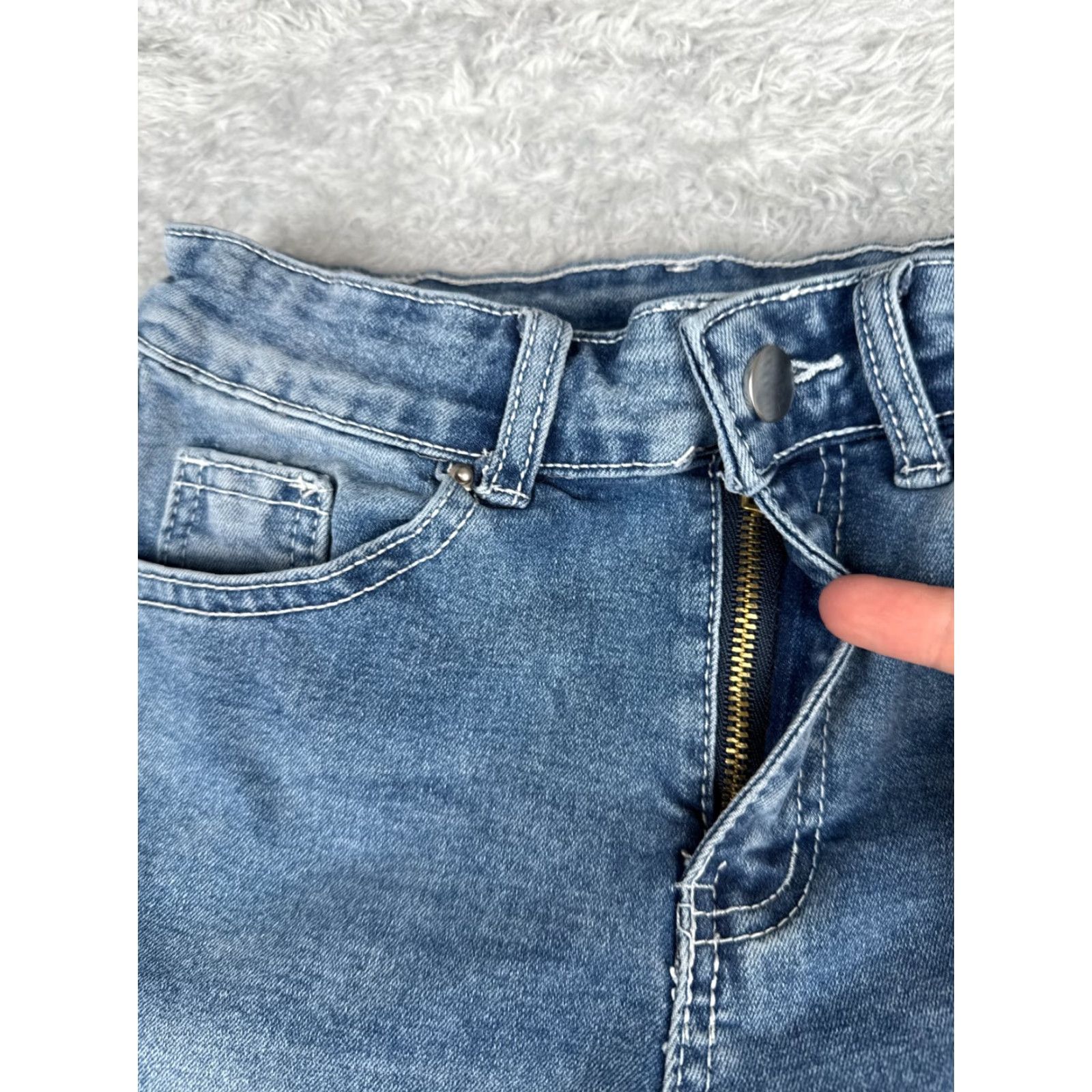 Shein Shein Jeans Women's Blue Denim Flare Mid Rise 23x30 5-Pocket Embroidered Cotton Blend Zip Zipper Blanket: N/A Size 26" / US 2 / IT 38 - 5 Thumbnail