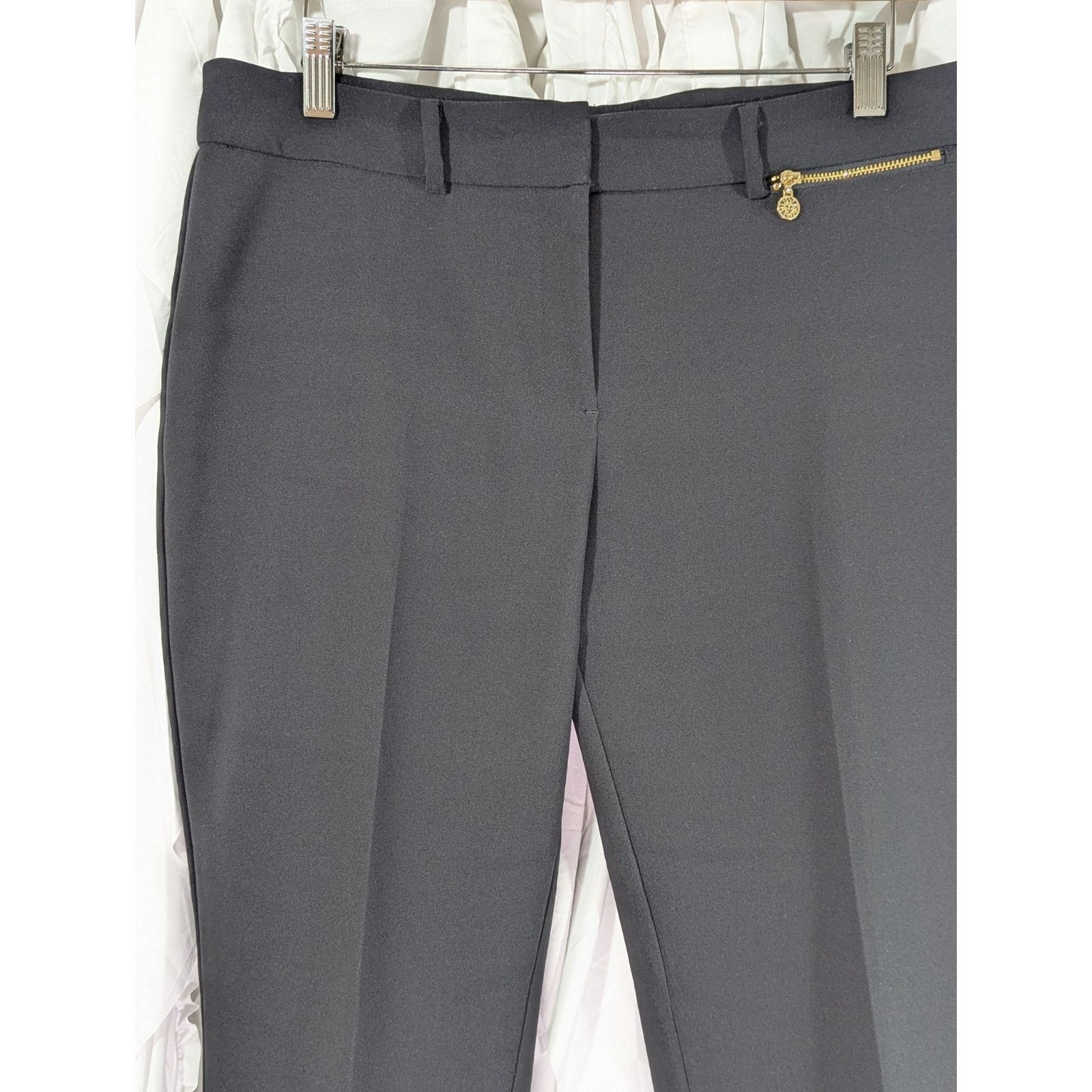 Anne Klein Anne Klein Black Straight Leg Pants Size 8 Gold Details Size 30" / US 8 / IT 44 - 2 Thumbnail