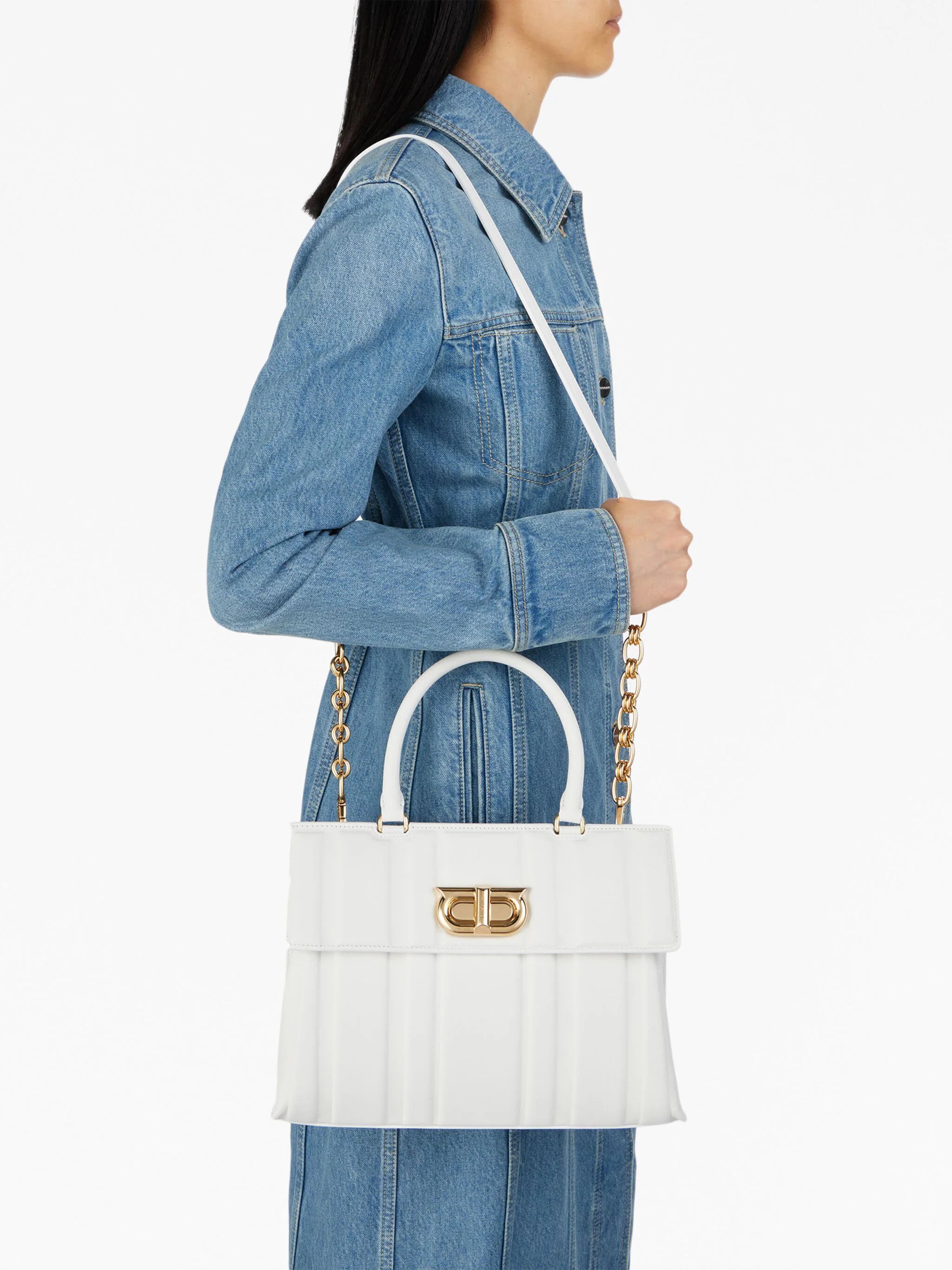 Salvatore Ferragamo o1s1rm0924 Size: OS / Embosse Shoulder Bag in Optic White Size ONE SIZE - 2 Thumbnail