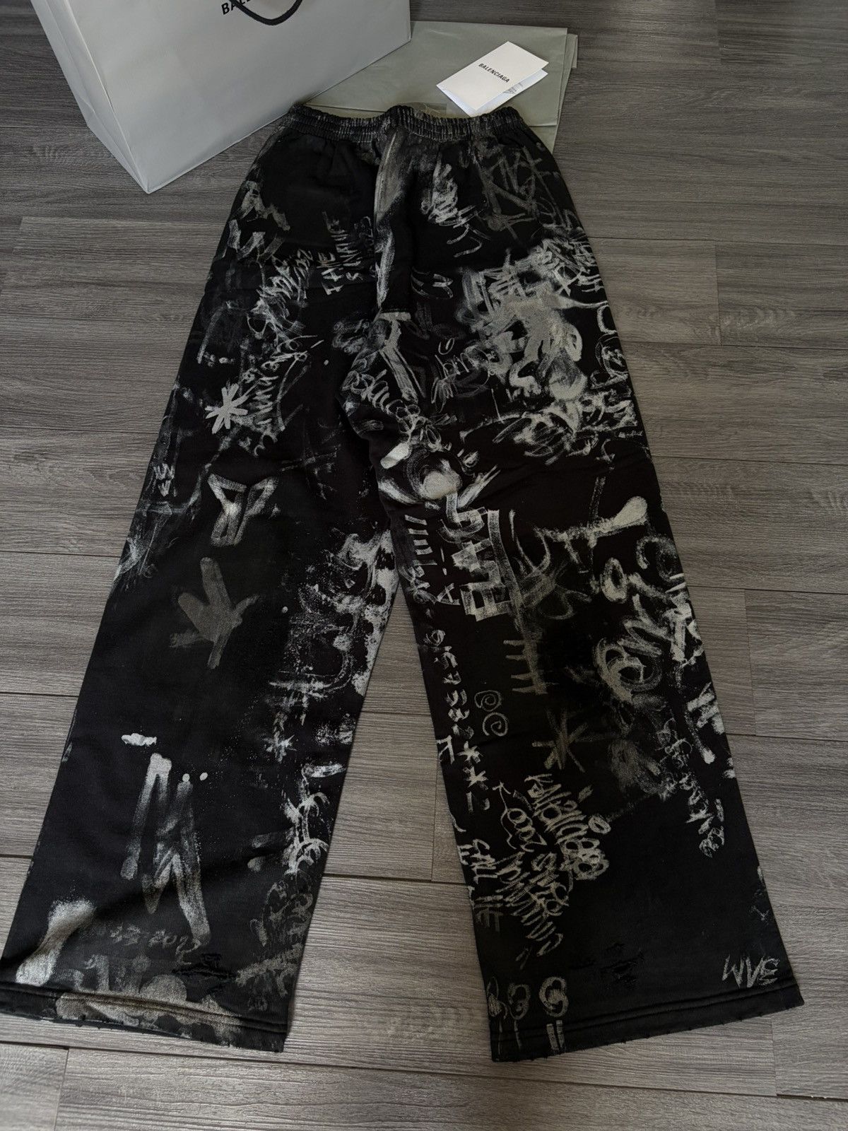 Balenciaga Balenciaga Skater Graffiti Sweatpant DS Size US 30 / EU 46 - 2 Thumbnail
