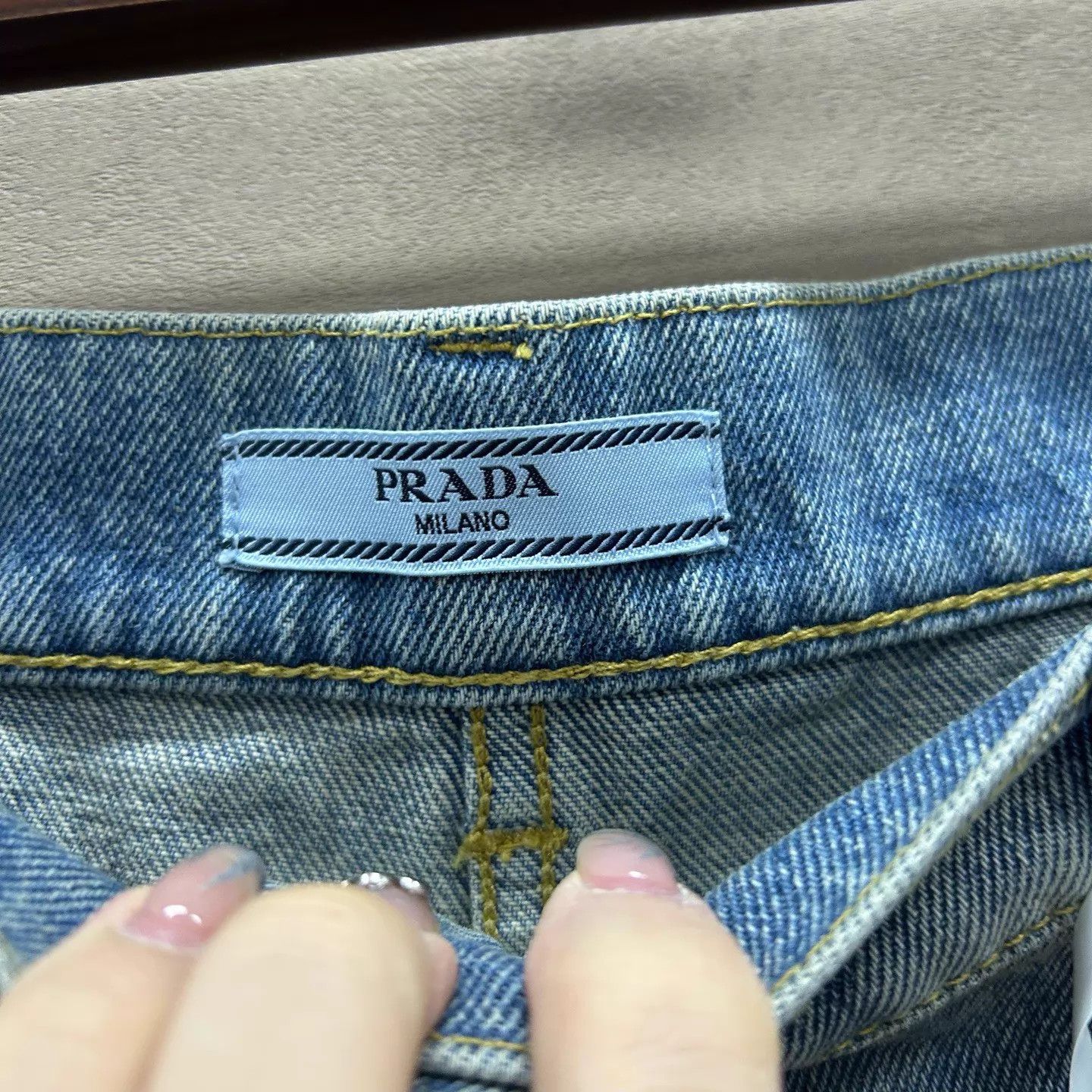 Prada Prada 99 New Light Blue Steel Tag Jeans 25 Size 25" / US 0 / IT 36 - 4 Thumbnail