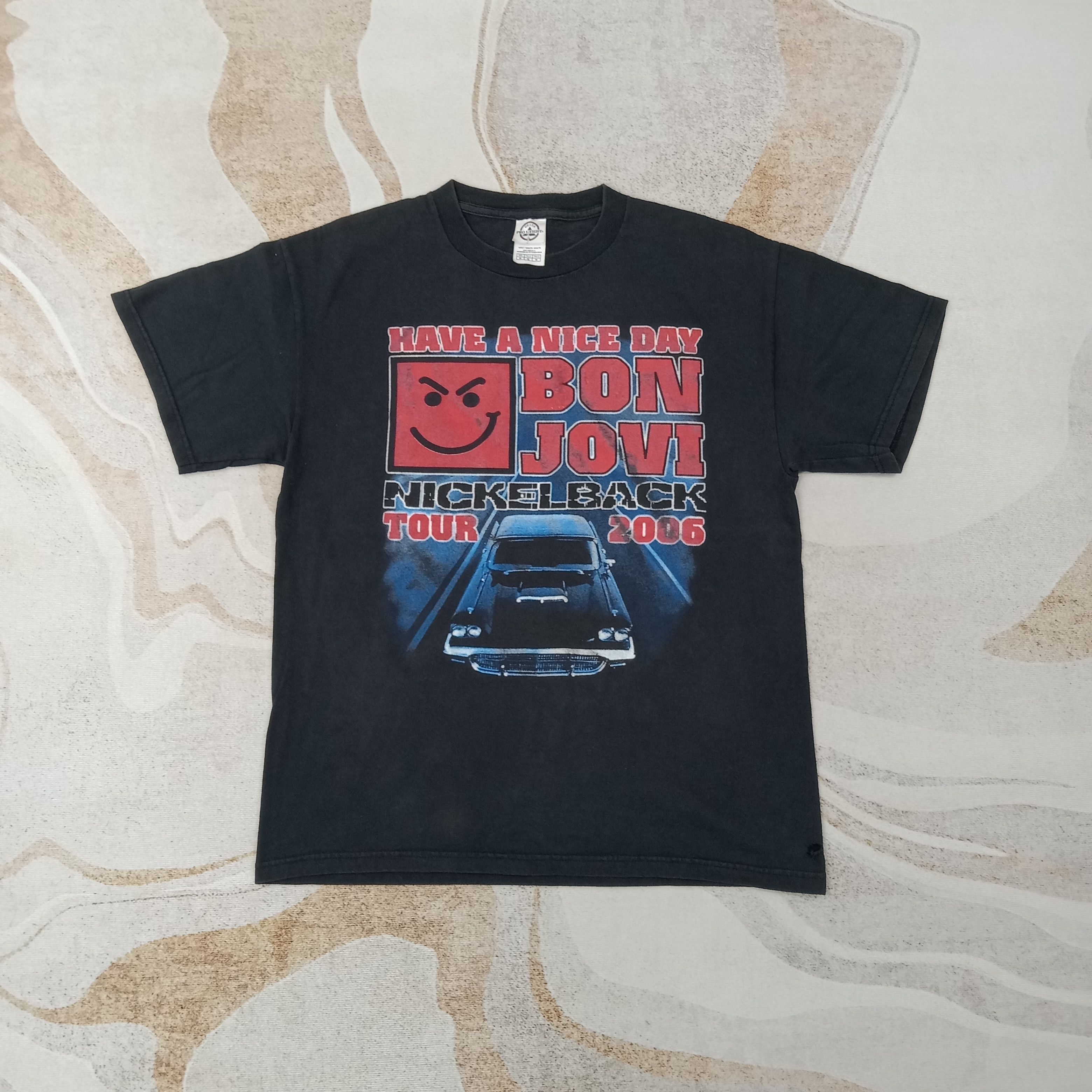 Band Tees Bon Jovi Nickelback Band Tour Tshirt C259N71 Size US L / EU 52-54 / 3 - 3 Thumbnail