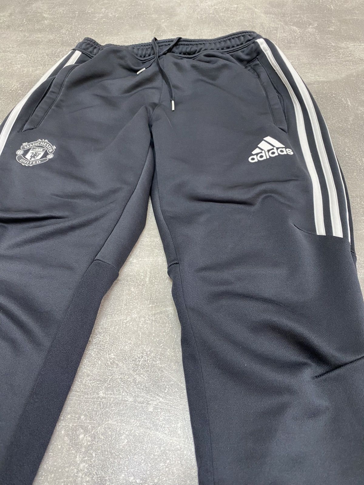 Adidas Manchester United 2017 Adidas Soccer Football Pants Joggers Size US 30 / EU 46 - 9 Thumbnail