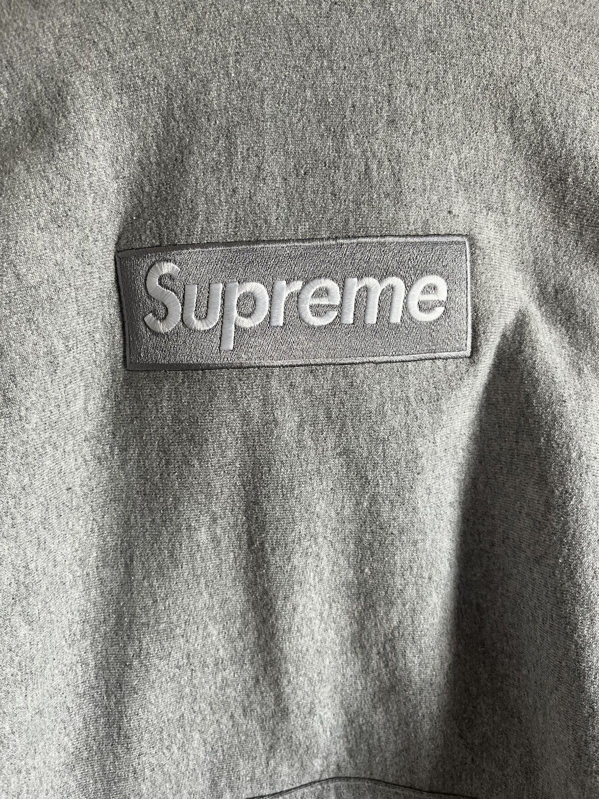 Supreme Supreme Box Logo (FW24) Heather Grey Size US M / EU 48-50 / 2 - 2 Thumbnail