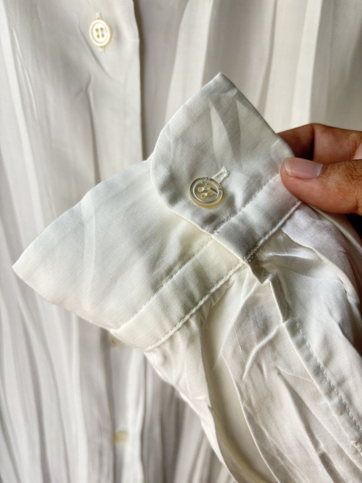 Issey Miyake Issey Miyake pleated white shirt Size M / US 6-8 / IT 42-44 - 13 Thumbnail