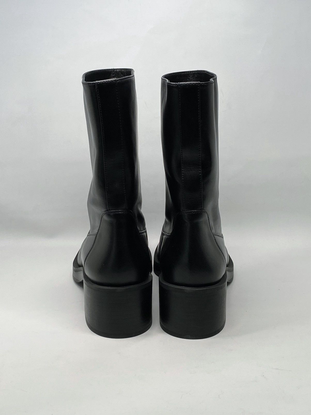 Stuart Weitzman Stuart Weitzman Calfskin Ankle Boots size 9.5 Size US 9.5 / IT 39.5 - 5 Thumbnail