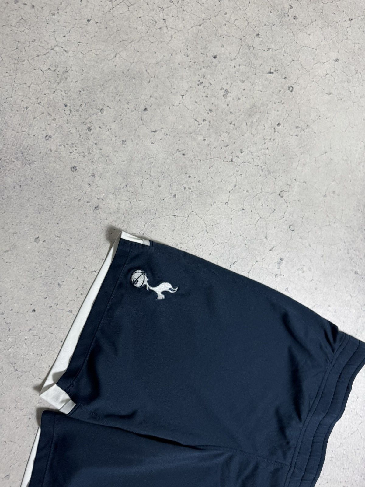 Under Armour Under Armour FC Tottenham Football Soccer Shorts Size US 30 / EU 46 - 2 Thumbnail