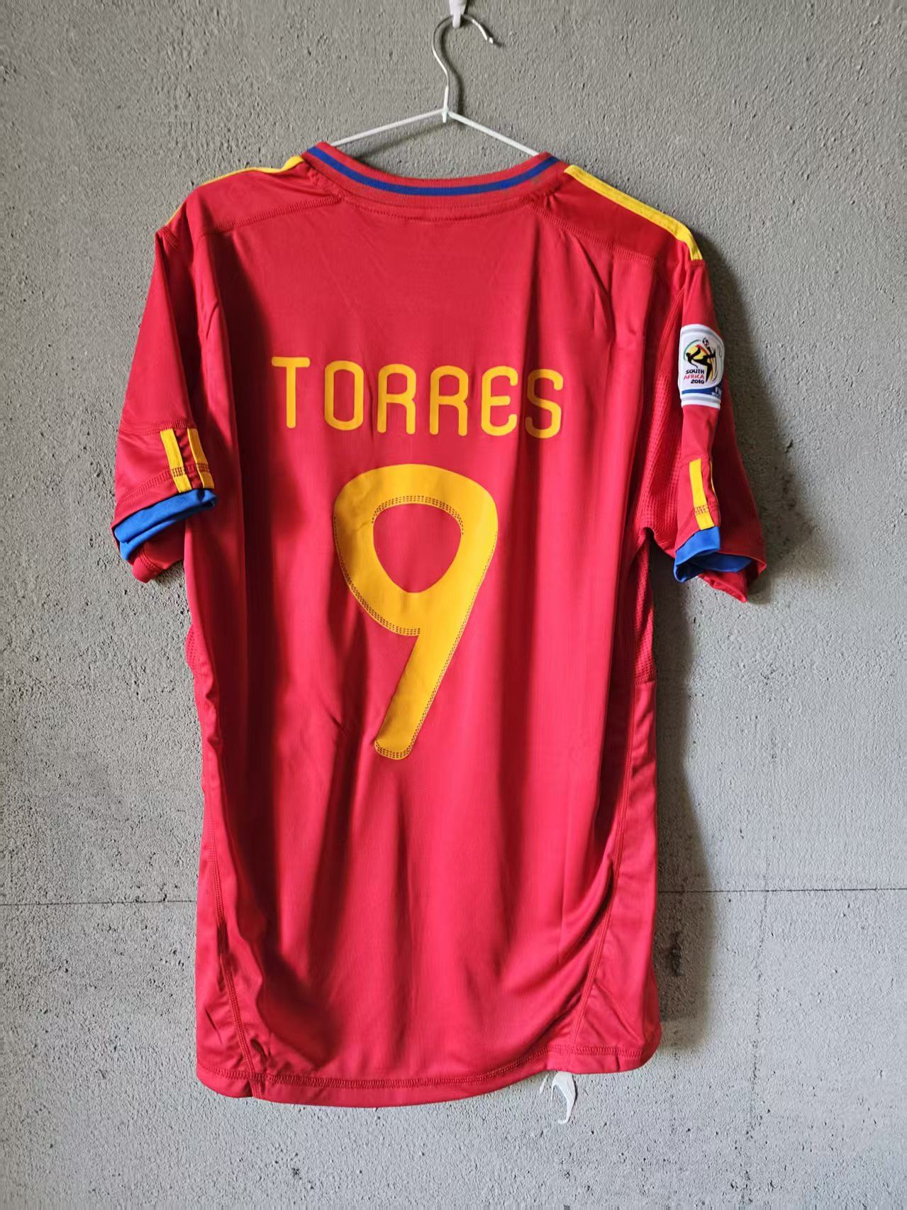 Other 2010 Spain 9 Torres Jersey Home Size US L / EU 52-54 / 3 - 2 Thumbnail