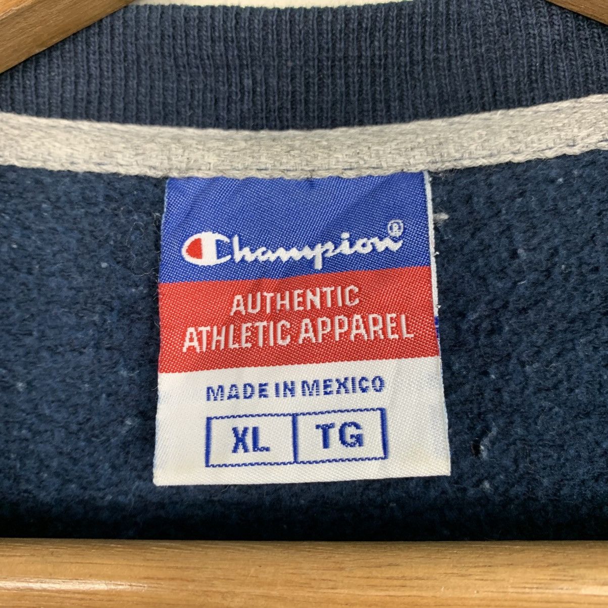 Champion Vintage 90s Champion Crewneck Sweatshirt Size US XL / EU 56 / 4 - 11 Thumbnail