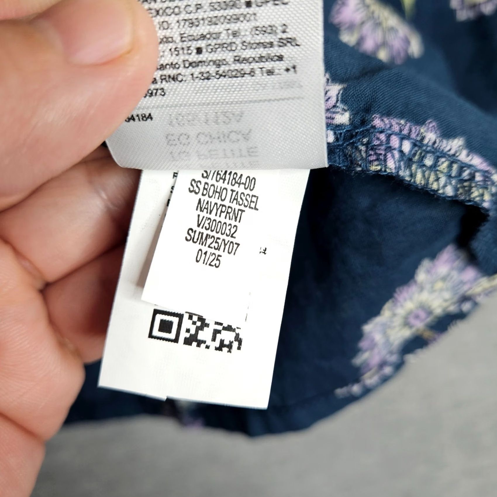 Old Navy Old Navy Women's Blouse Floral Printed Flutter Sleeve Navy XL Shirt Womens XL Blue Pattern Floral Casual Seasonal Lightweight Cotton Blend Size XL / US 12-14 / IT 48-50 - 7 Thumbnail
