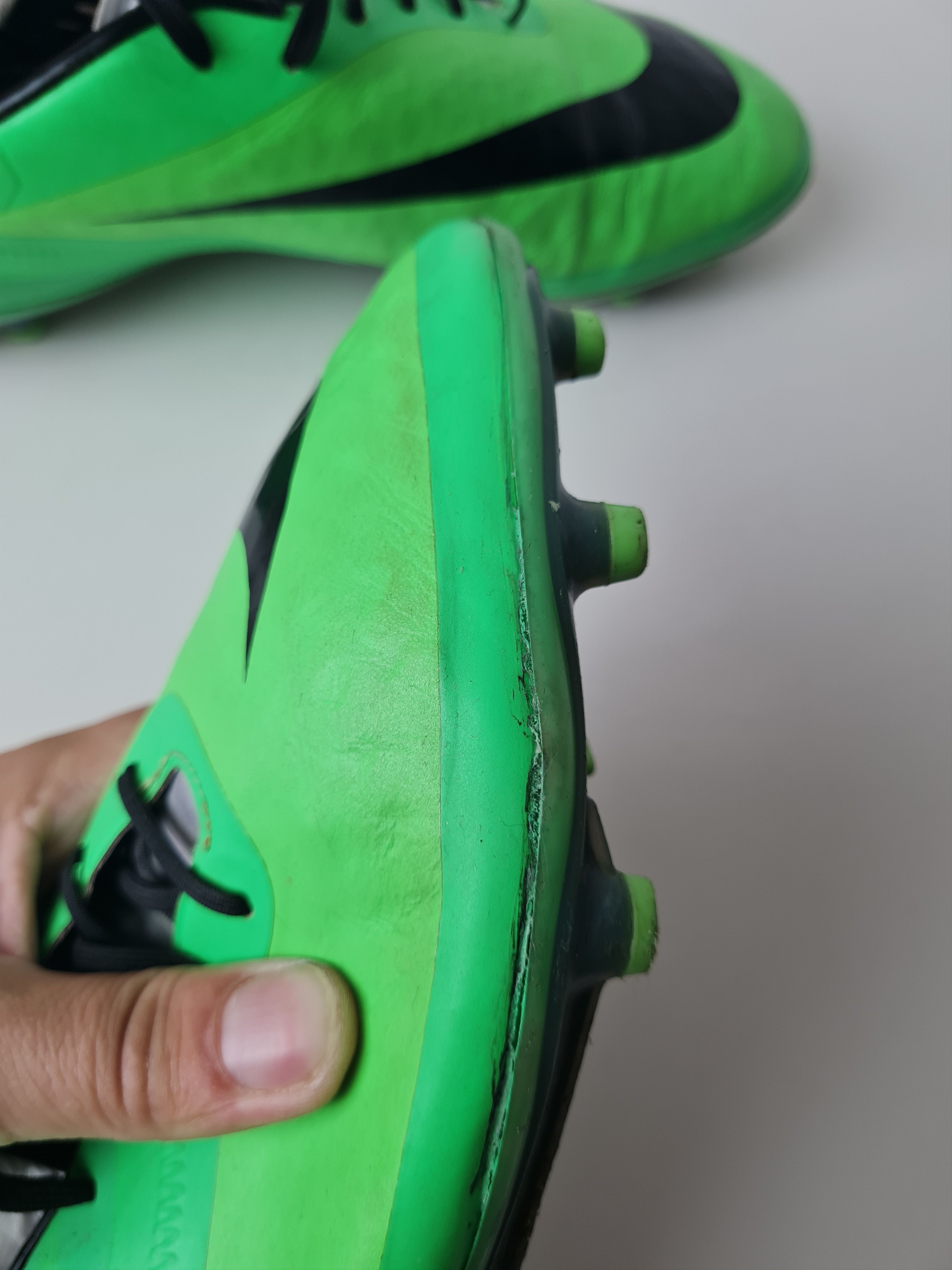 Nike Football Soccer Cleats Nike Hypervenom Phatal FG Green UK8 Size US 9 / EU 42 - 9 Thumbnail