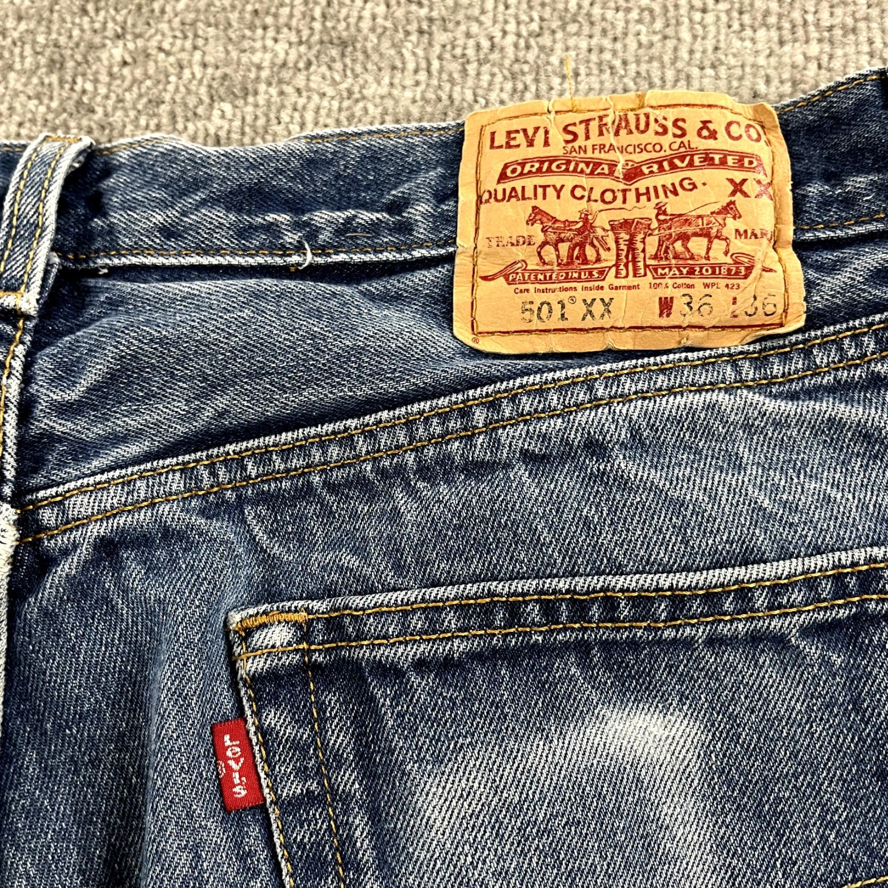 Levi's VINTAGE Levi's 501 XX Jeans Mens 36x28 Light Blue Denim Straight Button Fly 5-Pocket Classic American Size US 36 / EU 52 - 3 Thumbnail