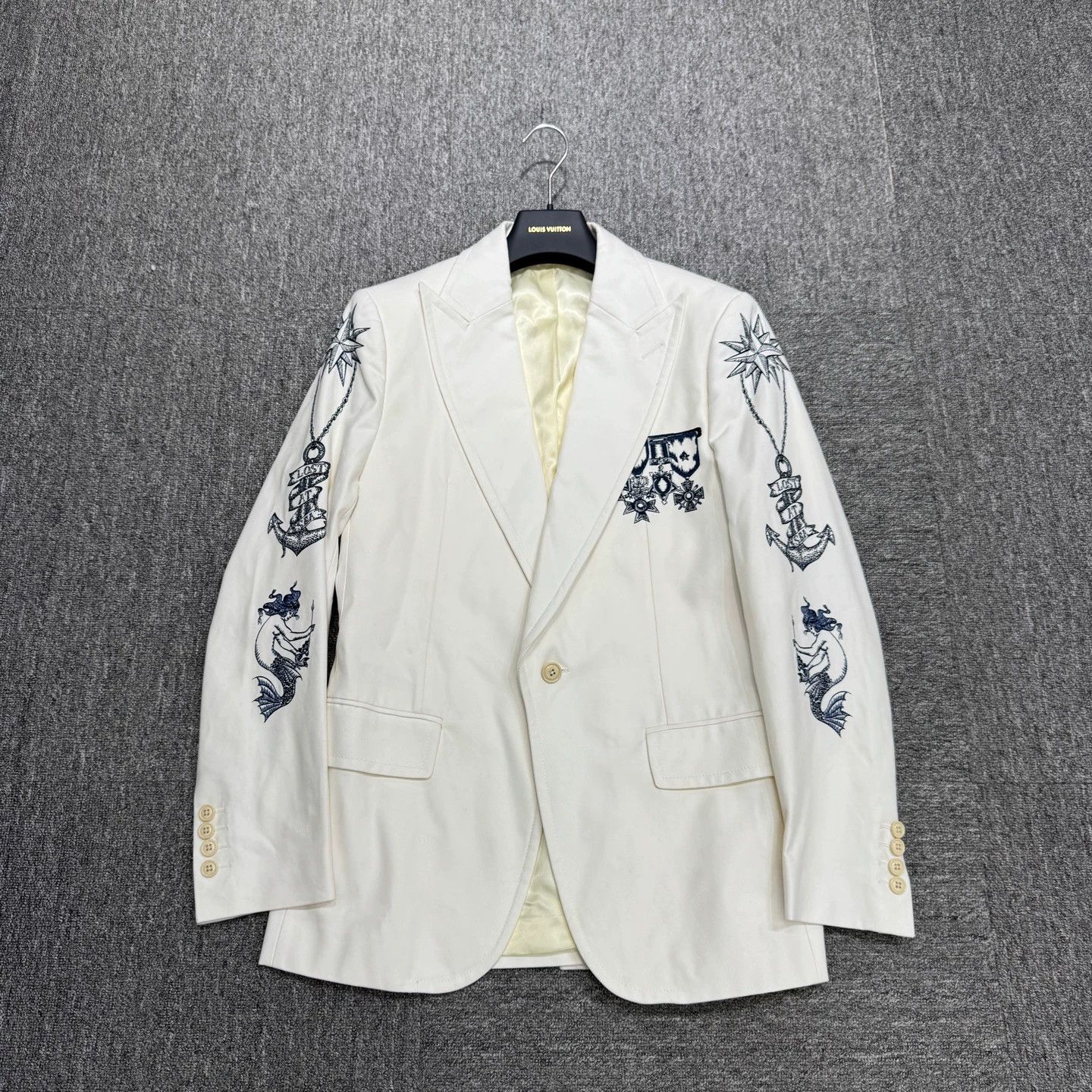 Alexander McQueen Alexander Mcqueen mermaid embroidered blazer Size 46S - 1 Thumbnail
