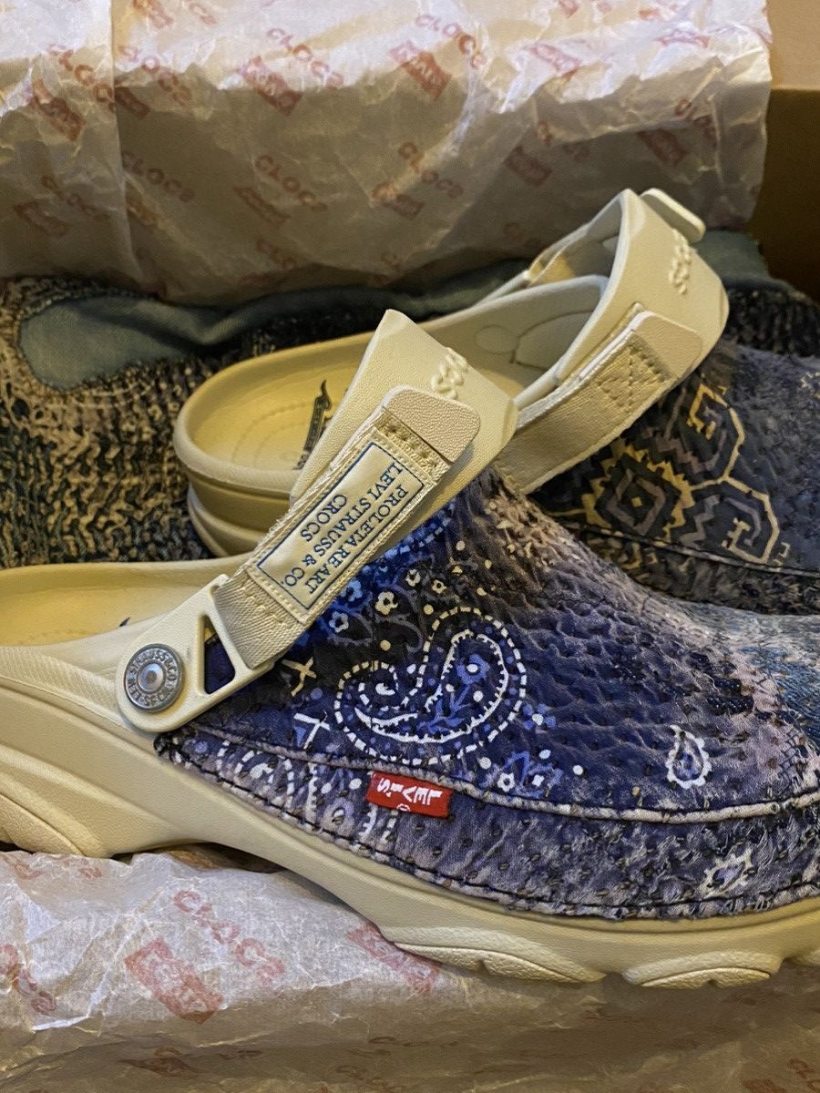 Crocs Proleta re art Levi’s x crocs All Terrain Clog Size US 10 / EU 43 - 1 Thumbnail