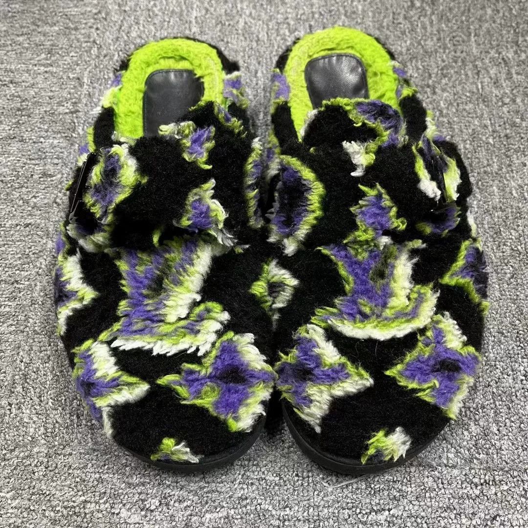 Louis Vuitton Louis Vuitton Black Green Rubber Slippers Size US 7 / EU 40 - 1 Thumbnail