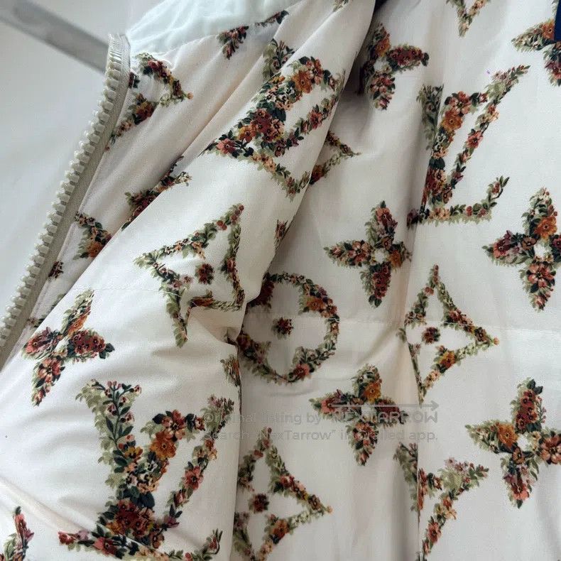 Louis Vuitton Louis Vuitton Flower full print down jacket Size XS / US 0-2 / IT 36-38 - 4 Thumbnail