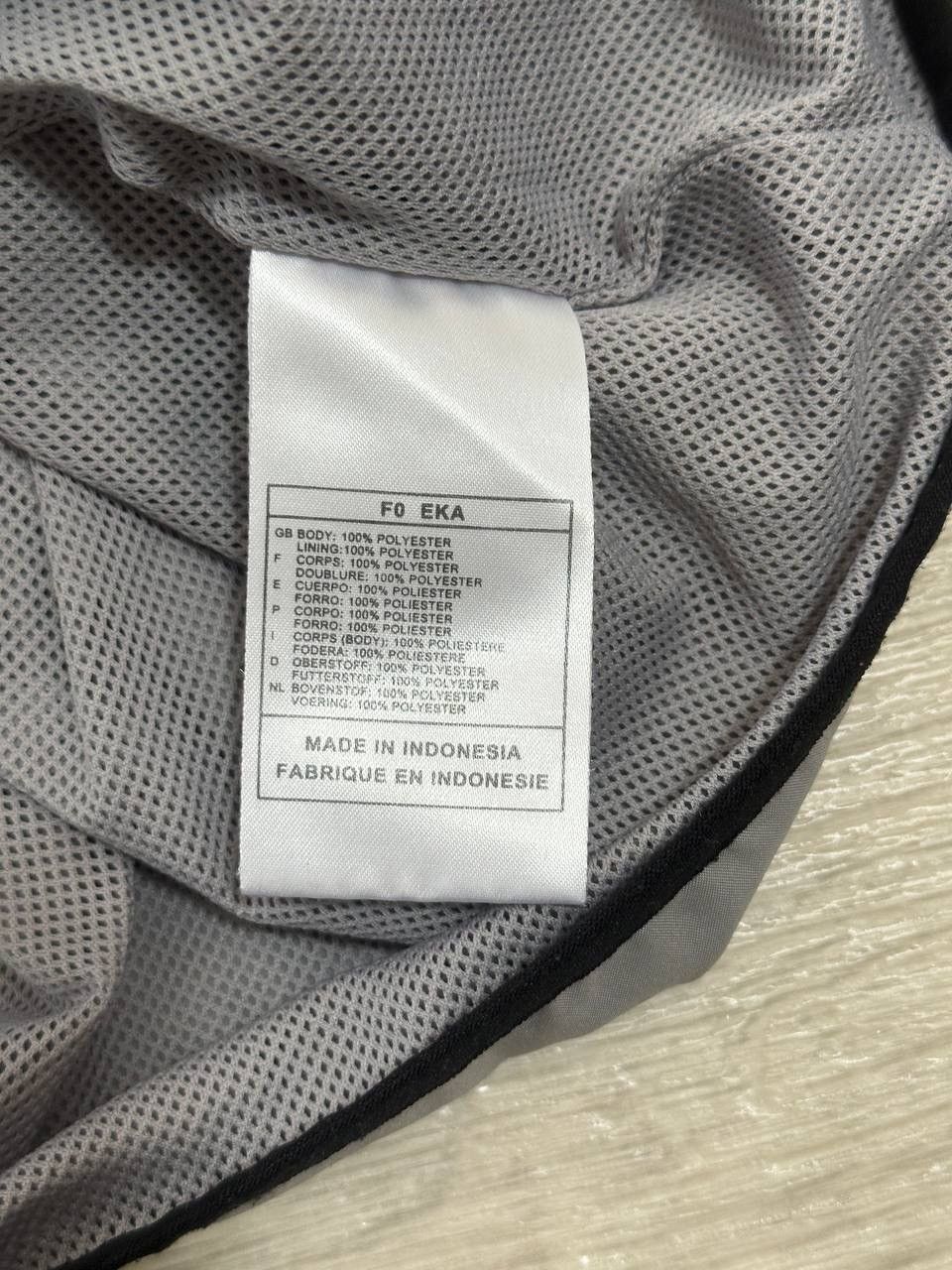 Nike Vintage Nike Silver Tag Windbreaker Jacket Navy Gray L XL Size US L / EU 52-54 / 3 - 6 Thumbnail