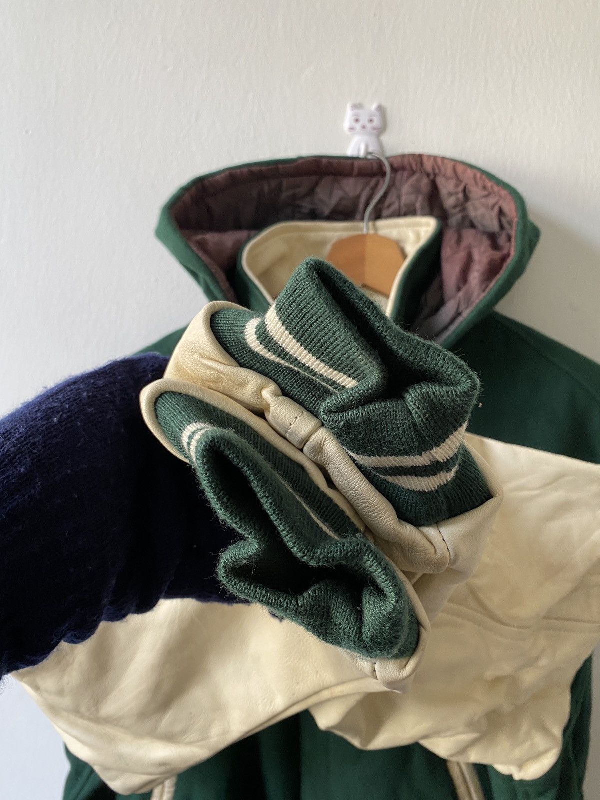 Vintage Vintage East Boy Bobs Taylor Hoodie Varsity Jacket Size US L / EU 52-54 / 3 - 6 Thumbnail