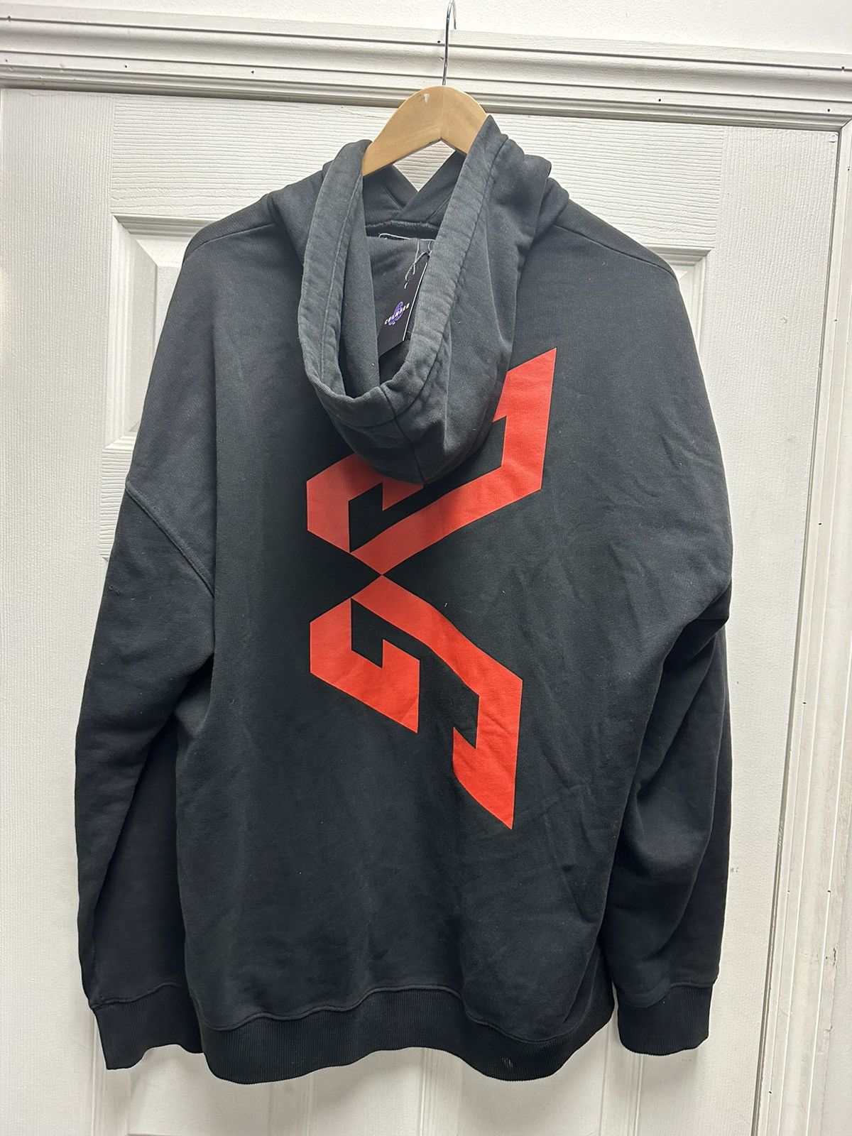 Givenchy Givenchy rare spirit hoodie Size US L / EU 52-54 / 3 - 2 Thumbnail