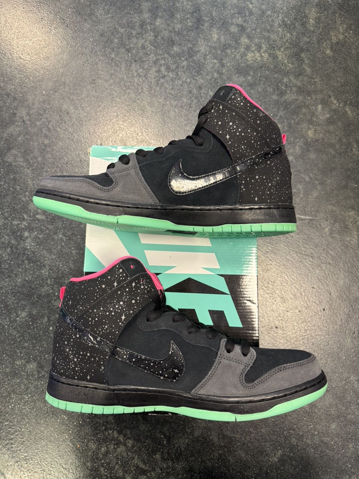 Nike SB Dunk High SB Northern Lights Size US 12 / EU 45 - 2 Thumbnail