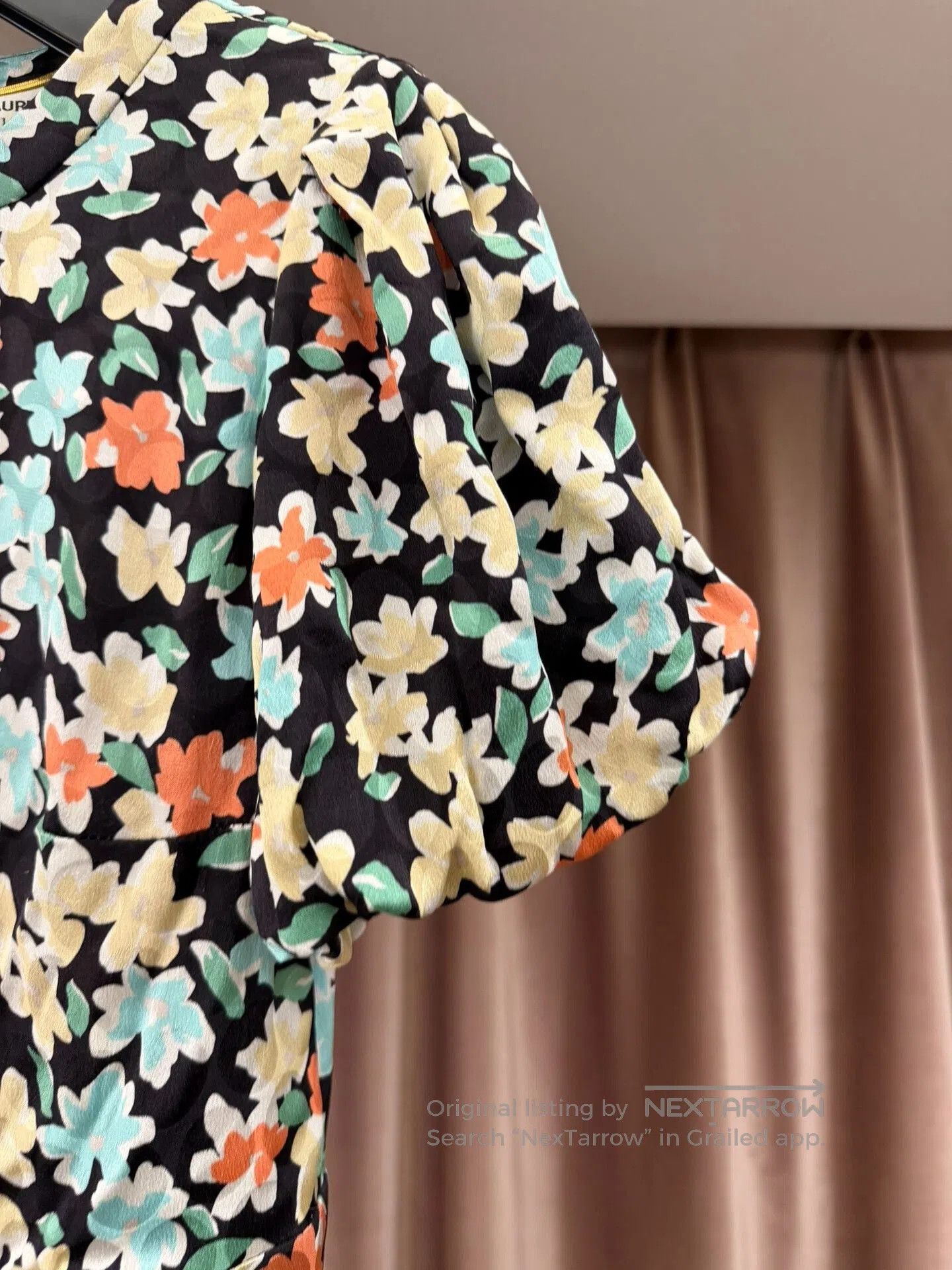 Saint Laurent Paris Floral Puff Sleeve Silk Dress. Size S / US 4 / IT 40 - 3 Thumbnail
