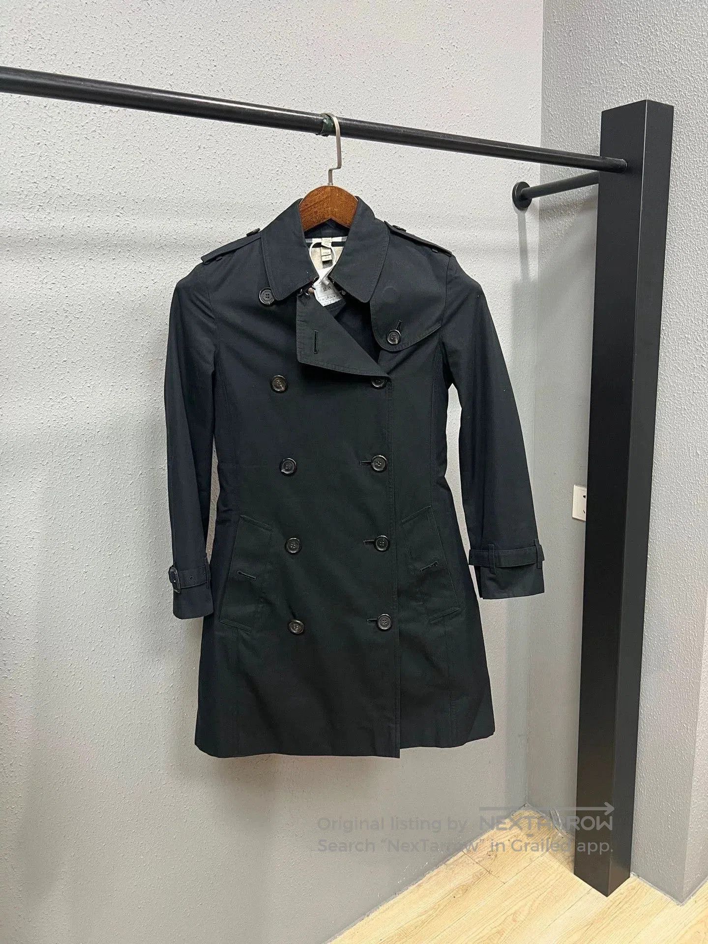 Burberry Burberry Plaid Trench Coat. Size XS / US 0-2 / IT 36-38 - 1 Thumbnail