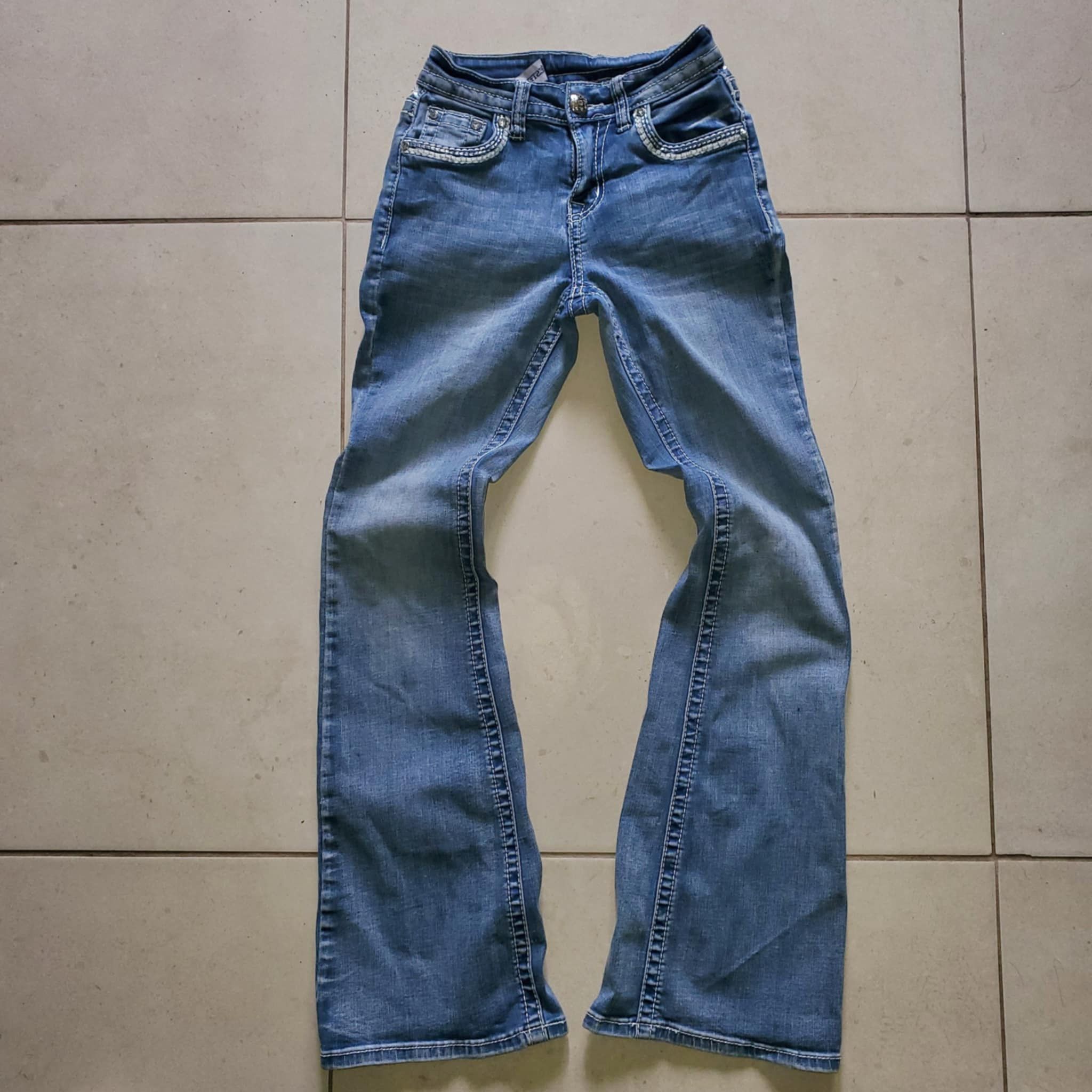 Rock Revival Westfield Eagle Jeans Blue Flared Mid Rise Rhinestones Size 24" / US 00 / IT 34 - 8 Thumbnail