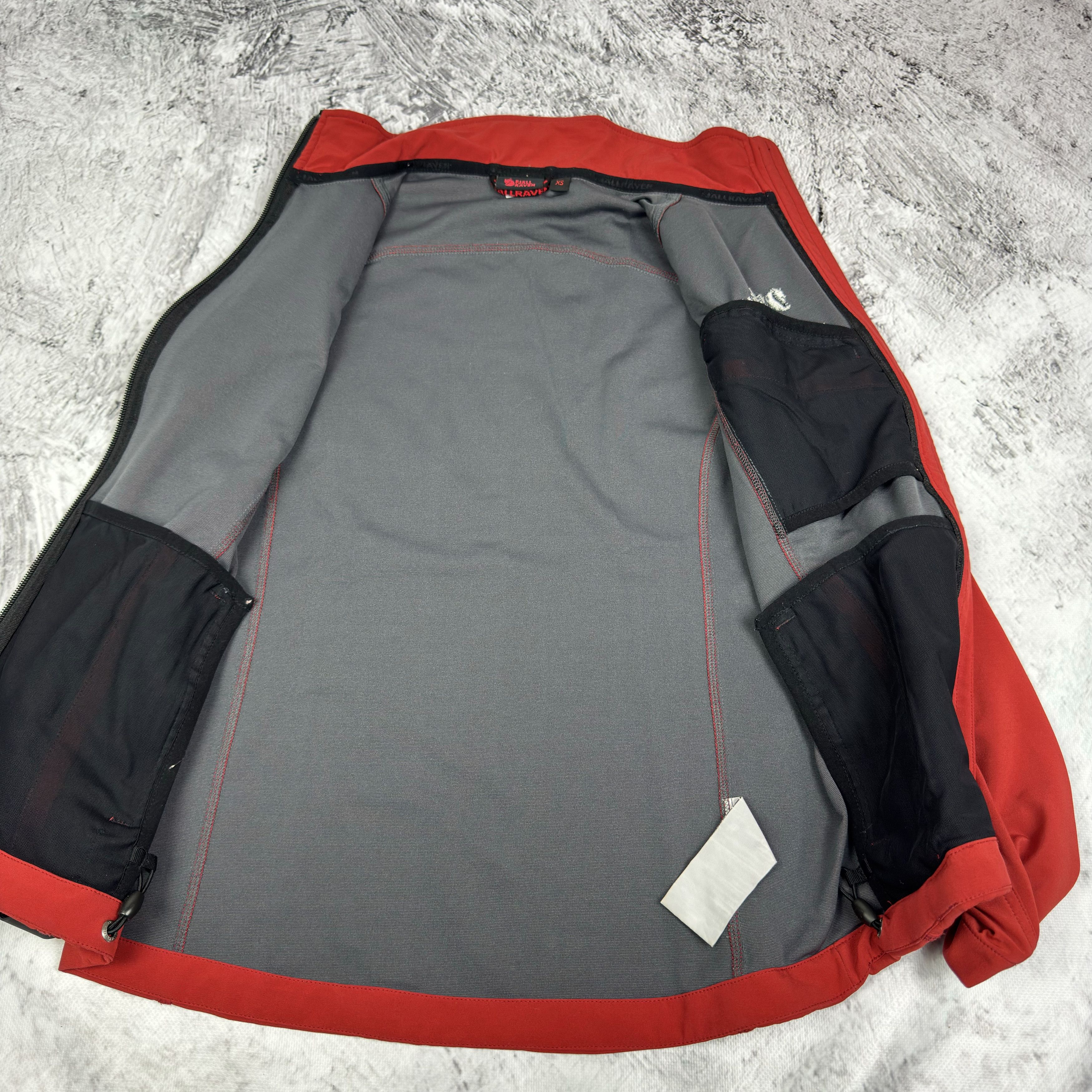 Fjallraven Fjällräven Women's Red Softshell Gorpcore Full Zip Jacket XS Size XS / US 0-2 / IT 36-38 - 9 Thumbnail