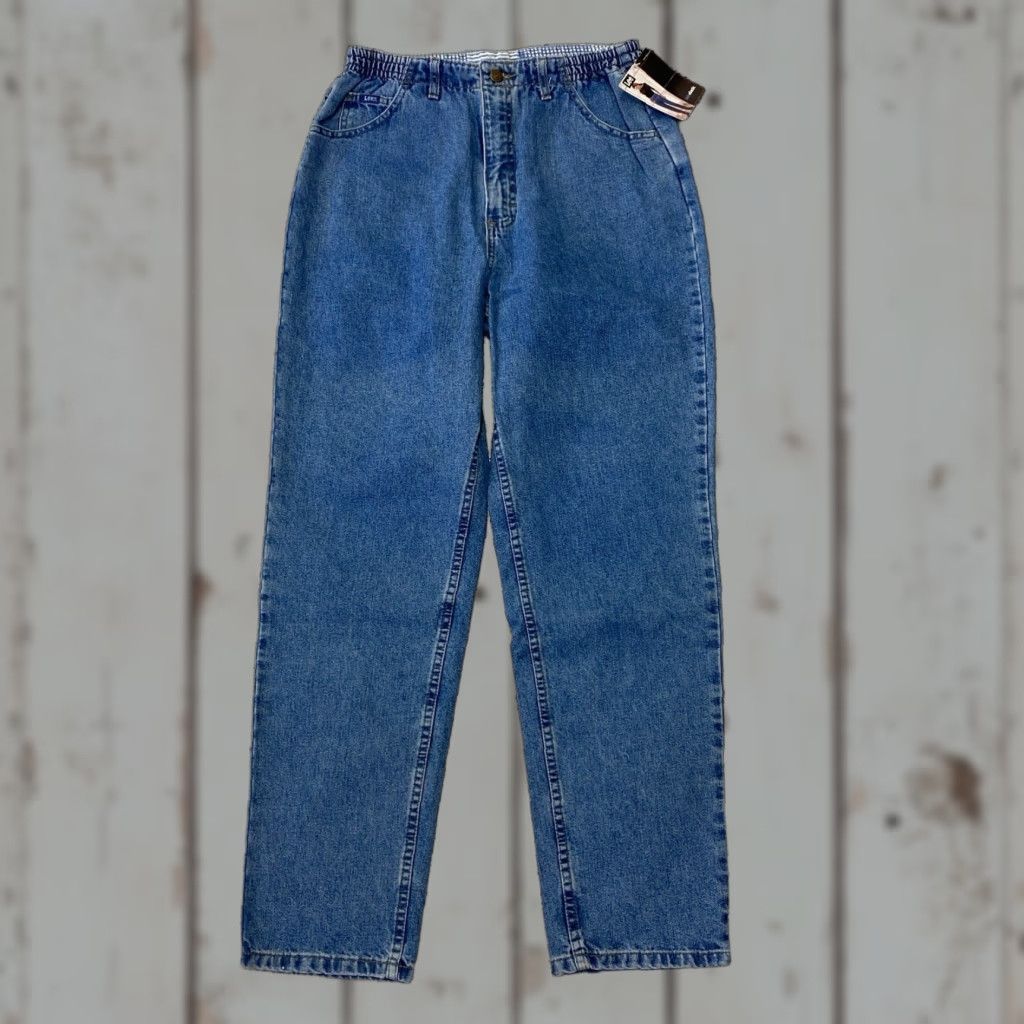 Lee VINTAGE Lee Mom Jeans Womens 12 M 29x31 Denim Blue 100% Cotton USA Jeans Womens 80s Retro Logo Pocket Style Tapered Relaxed Size 29" - 1 Thumbnail