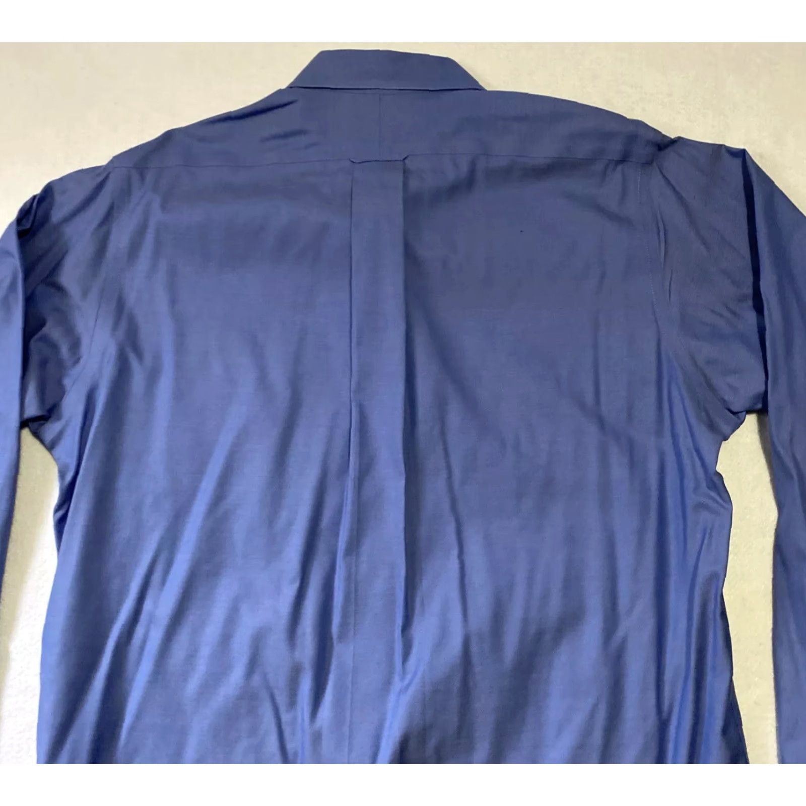 Vintage Marshall Field's Button Shirt Men’s Size 16X37 Blue Long Sleeve Dress Shirt Buttons Non-Iron Pockets Casual Formal Vintage Lands 26-26 Mens Size US L / EU 52-54 / 3 - 7 Thumbnail