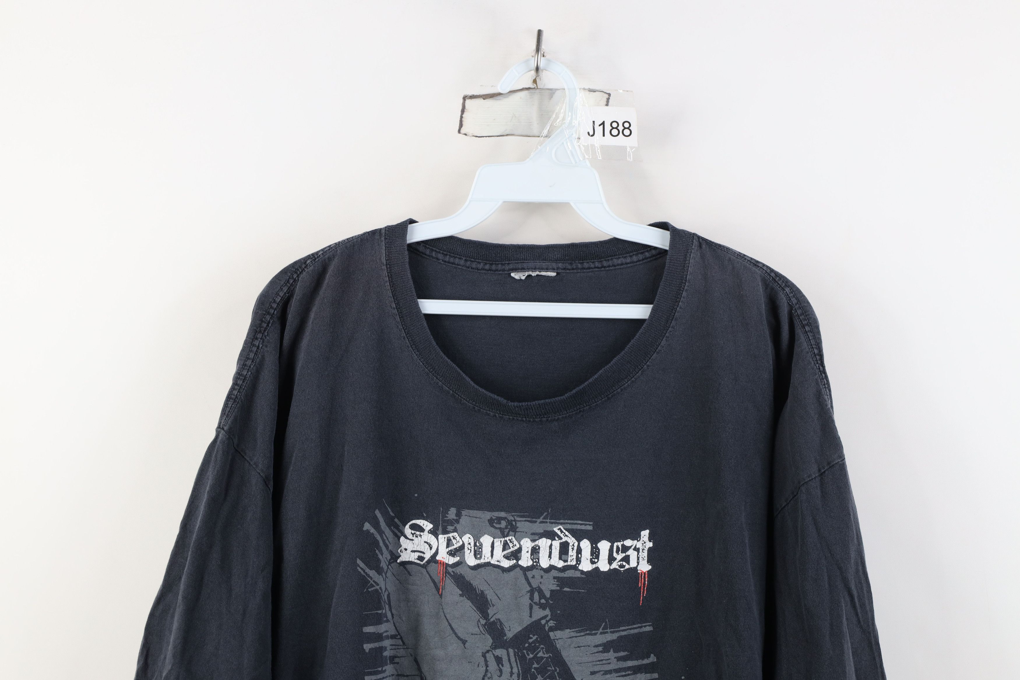 Vintage Vintage 90s Too Close To Hate Sevendust Band T-Shirt Black Size US XXL / EU 58 / 5 - 2 Thumbnail