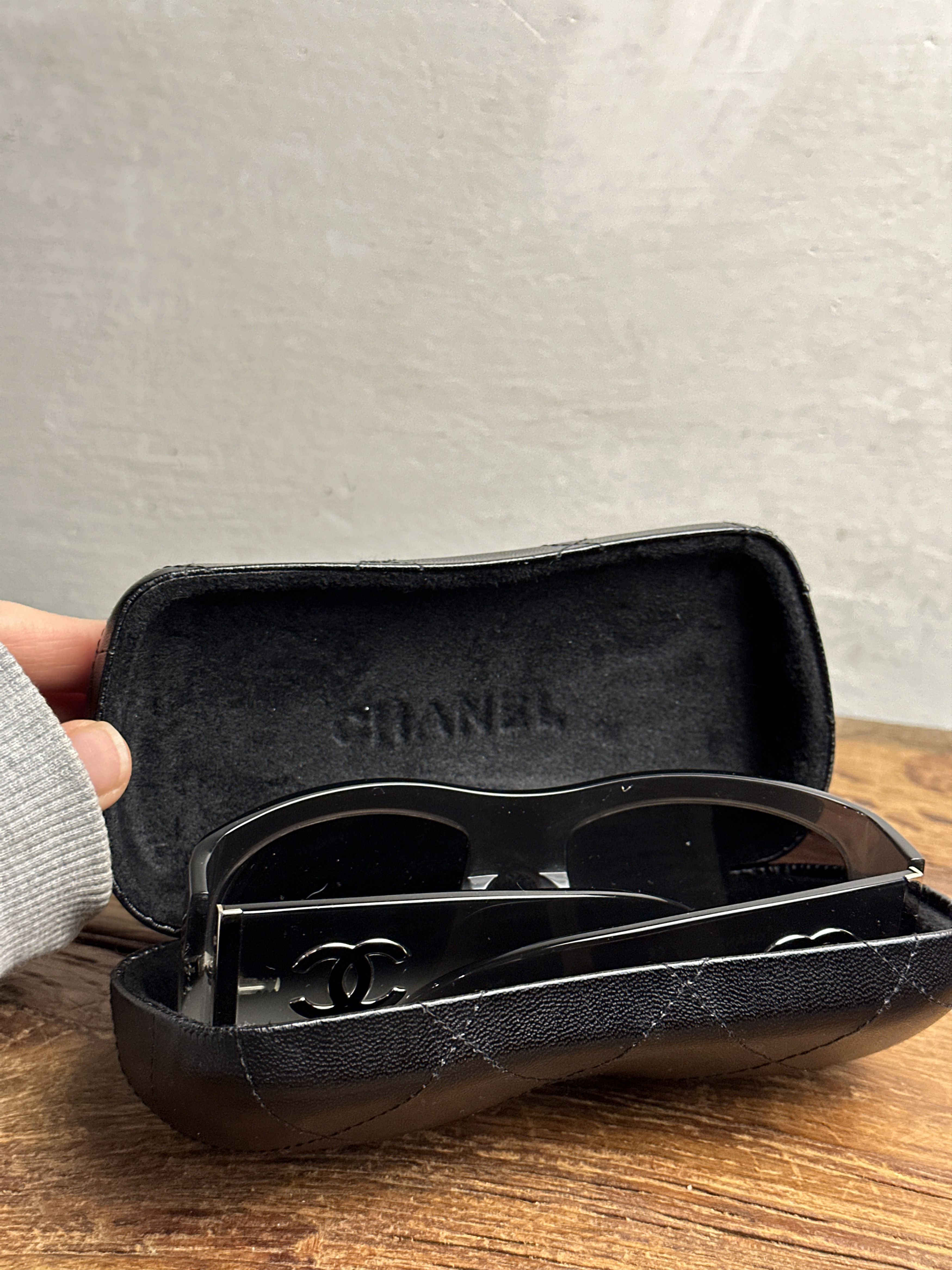 Chanel Vintage Chanel Logo Sunglasses Size ONE SIZE - 11 Thumbnail