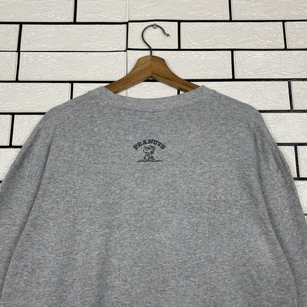 Japanese Brand Vintage Sweatshirt UT Peanuts Big Logo Size US M / EU 48-50 / 2 - 10 Thumbnail