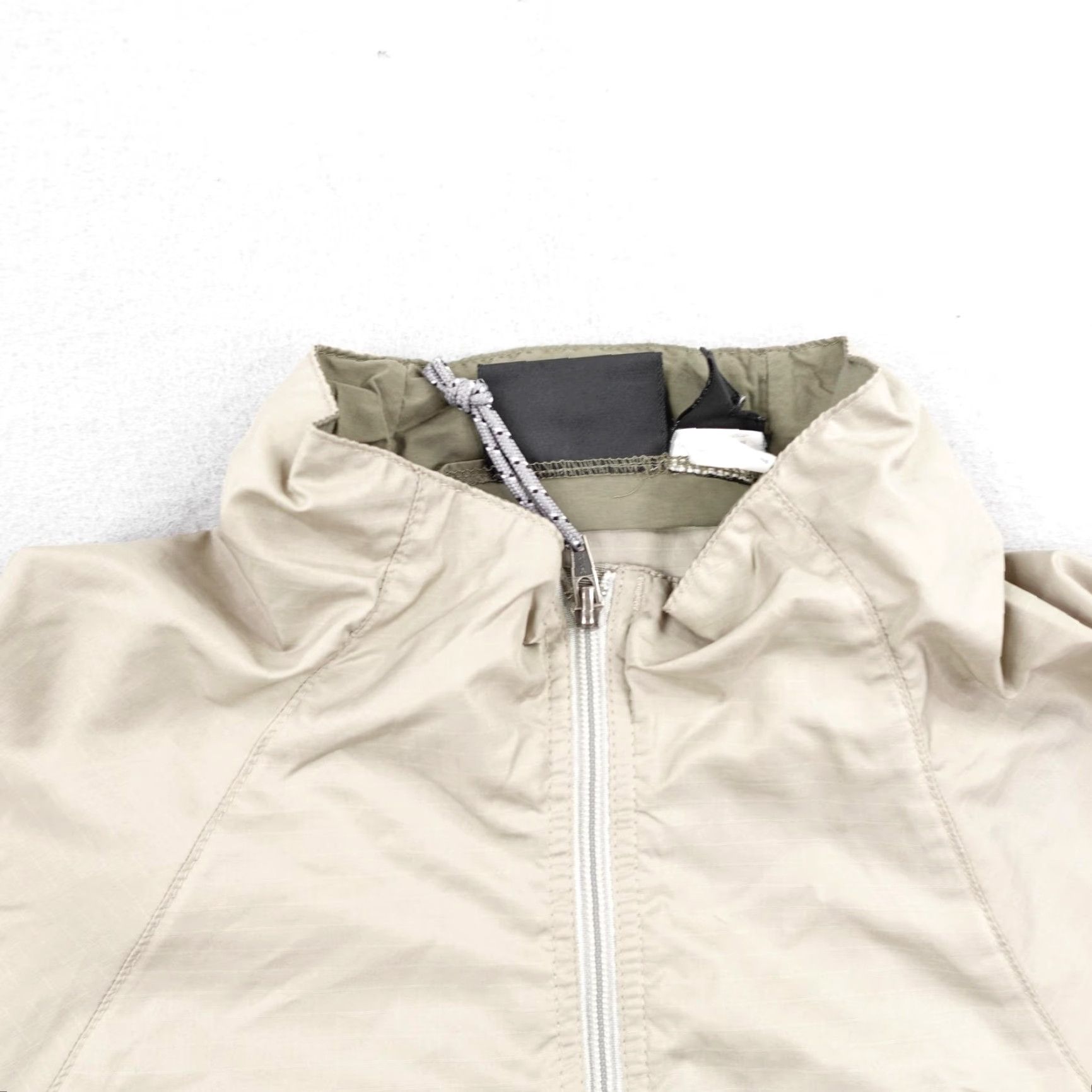 Patagonia Vintage Patagonia Jacket Mens Medium Beige Lightweight Windbreaker Full Zip Coat Size US M / EU 48-50 / 2 - 2 Thumbnail