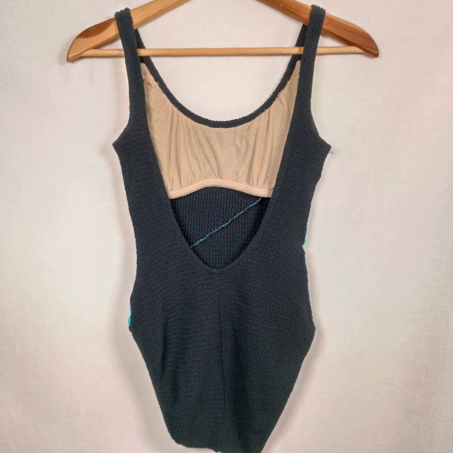 Vintage VINTAGE Mainstream Women's Swimsuit One Piece Adult Size 10 Black Pastel Stripe Woven Union Made 90s Size L / US 10 / IT 46 - 2 Thumbnail