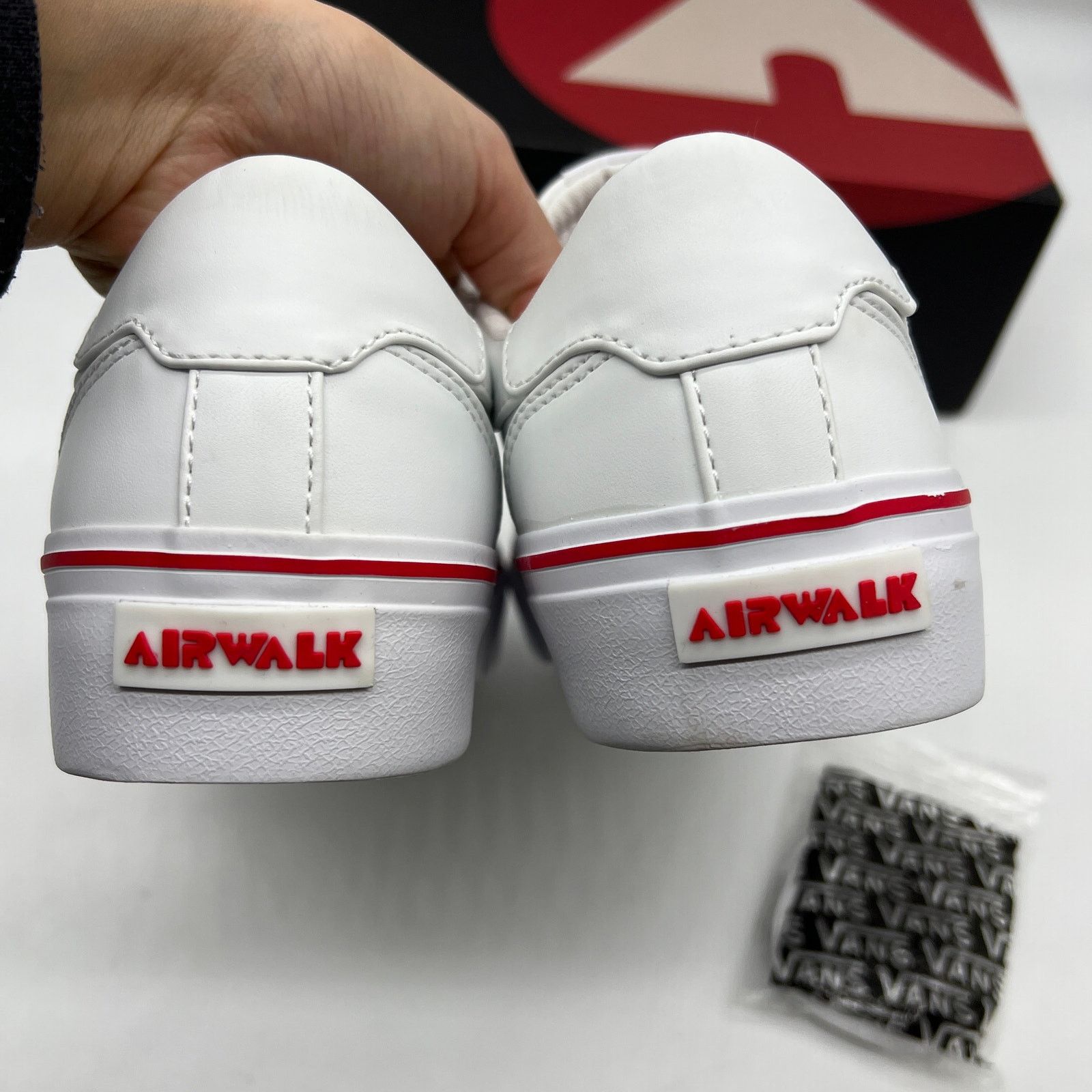 Airwalk AIRWALK Skateboarding Shoes for Women White Color Size 7.5 Size US 7.5 / IT 37.5 - 6 Thumbnail