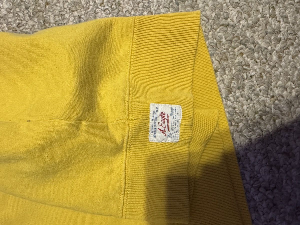 American Eagle Outfitters Vintage yellow Wisconsin Snowcats sweatshirt Size US L / EU 52-54 / 3 - 4 Thumbnail
