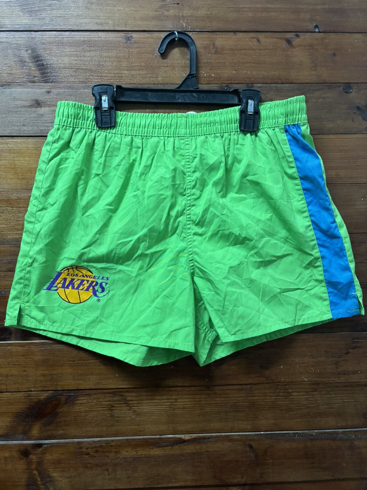 NBA Vintage 90s NBA LAKERS short pants Size US 30 / EU 46 - 1 Thumbnail