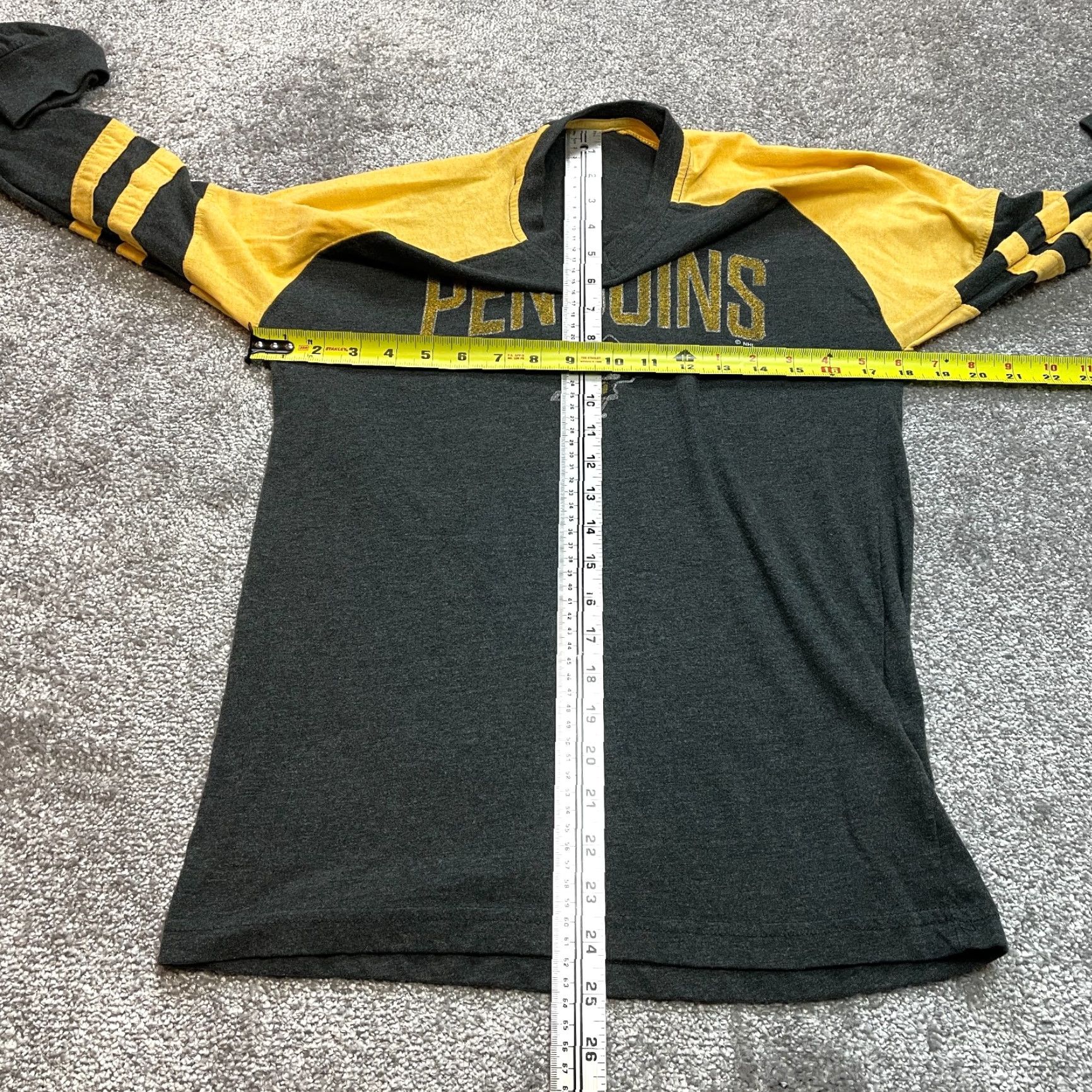 NHL NHL Shirt Mens Small Gray Yellow Pittsburgh Penguins Hockey Logo Soft Tee Size US S / EU 44-46 / 1 - 4 Thumbnail