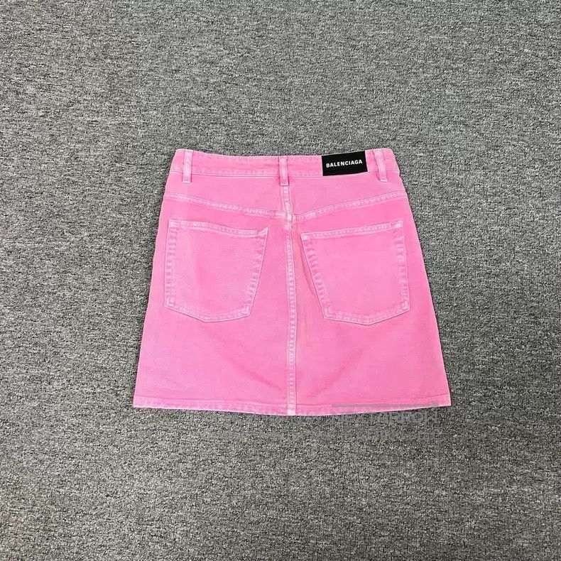Balenciaga Balenciaga Pink Washed Distressed Denim Shorts Size 35" - 2 Thumbnail