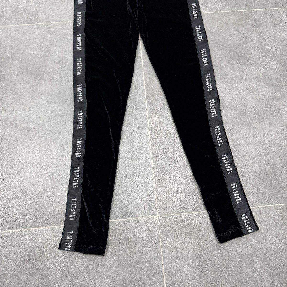 Trapstar London Trapstar Women Velour Tape Bodysuit Size L Size 34" / US 12 / IT 48 - 3 Thumbnail